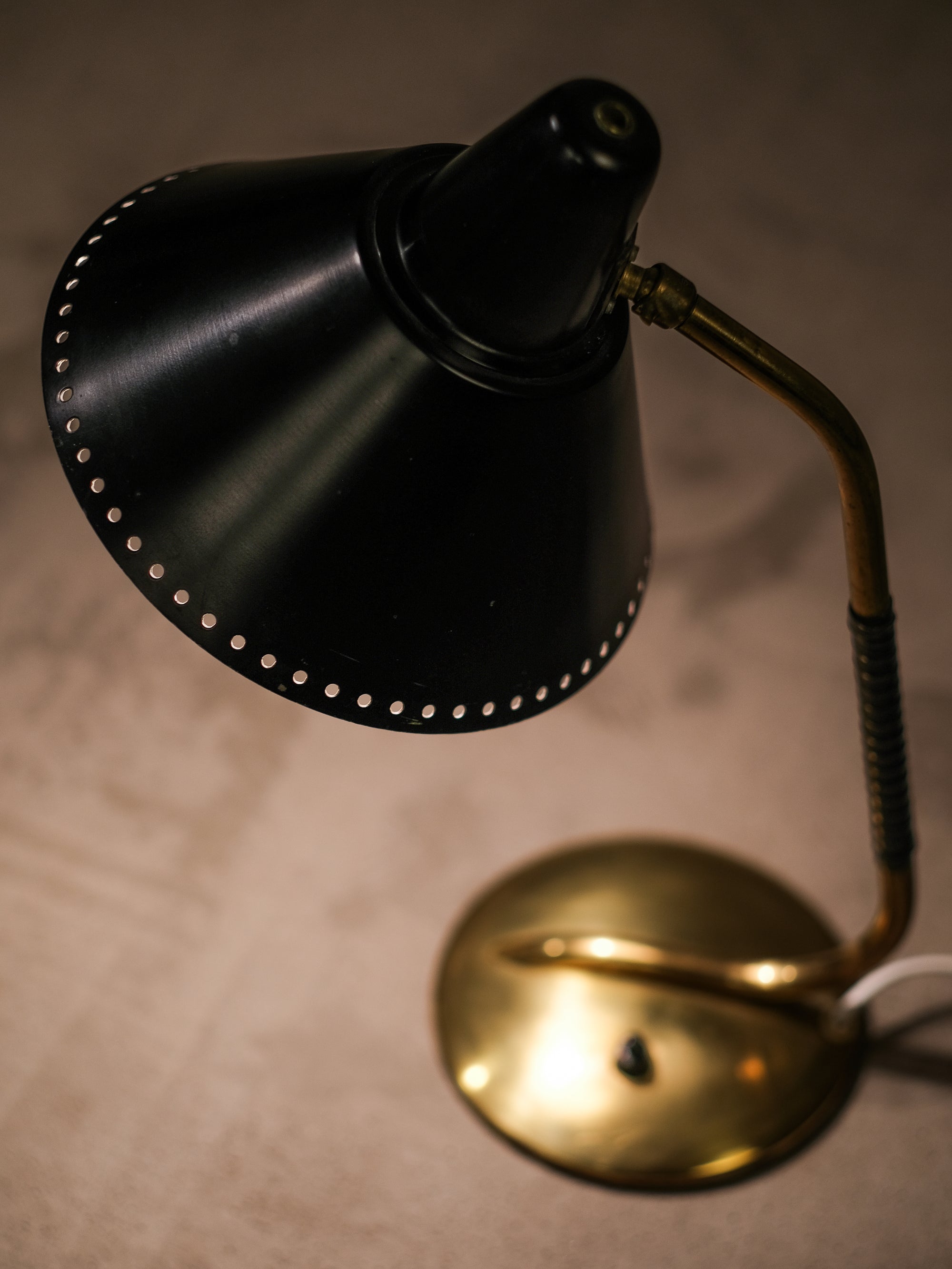 Mid-Century Modern Black & Brass Table/Desk Lamp by Valinte, Finland, 1950s