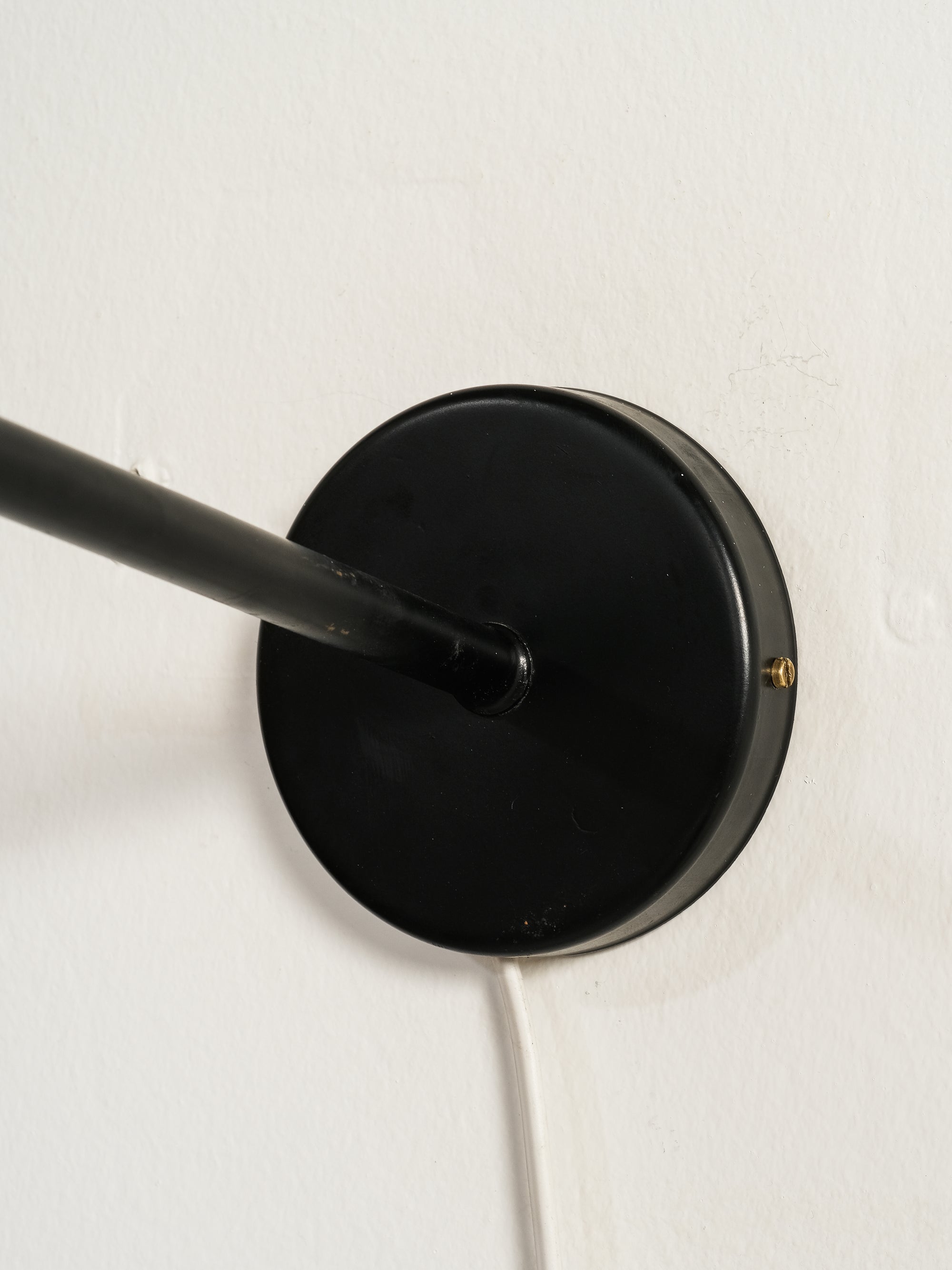 Mid-Century Modern Black & Brass Wall Lamp by Valinte, Finland, 1950s