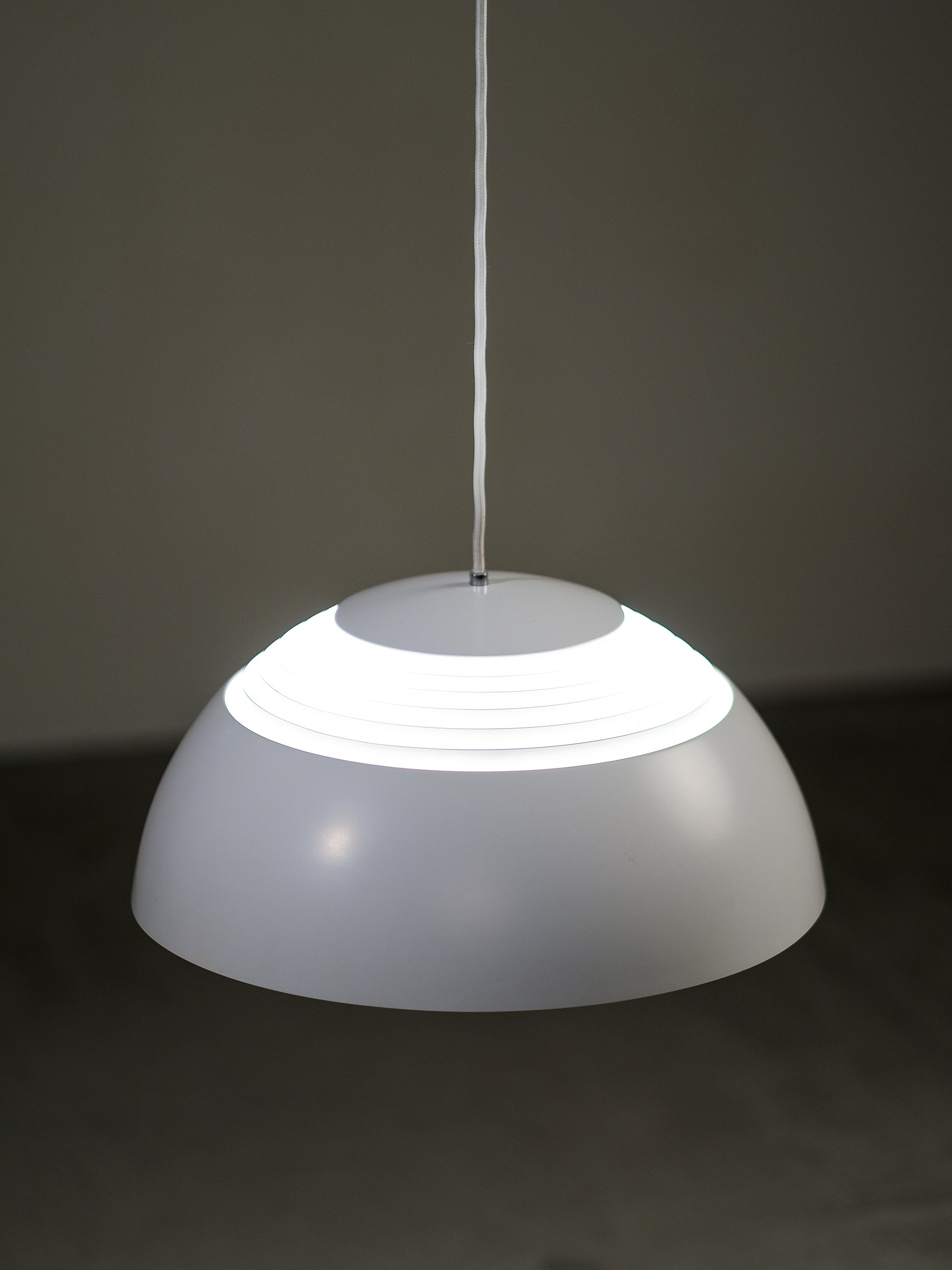 White 'AJ Royal' Pendant Lamp by Louis Poulsen, ø 50 cm