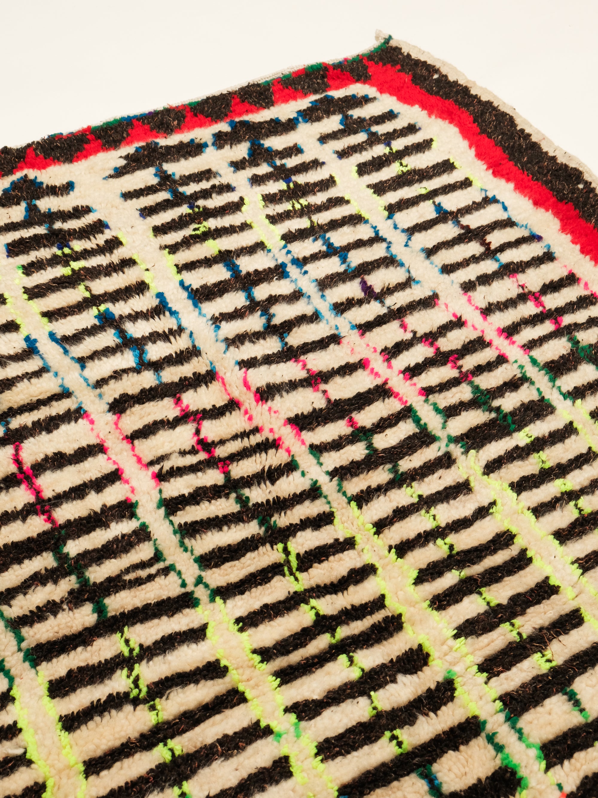 Vintage Moroccan Wool Rug | 175 x 125 cm