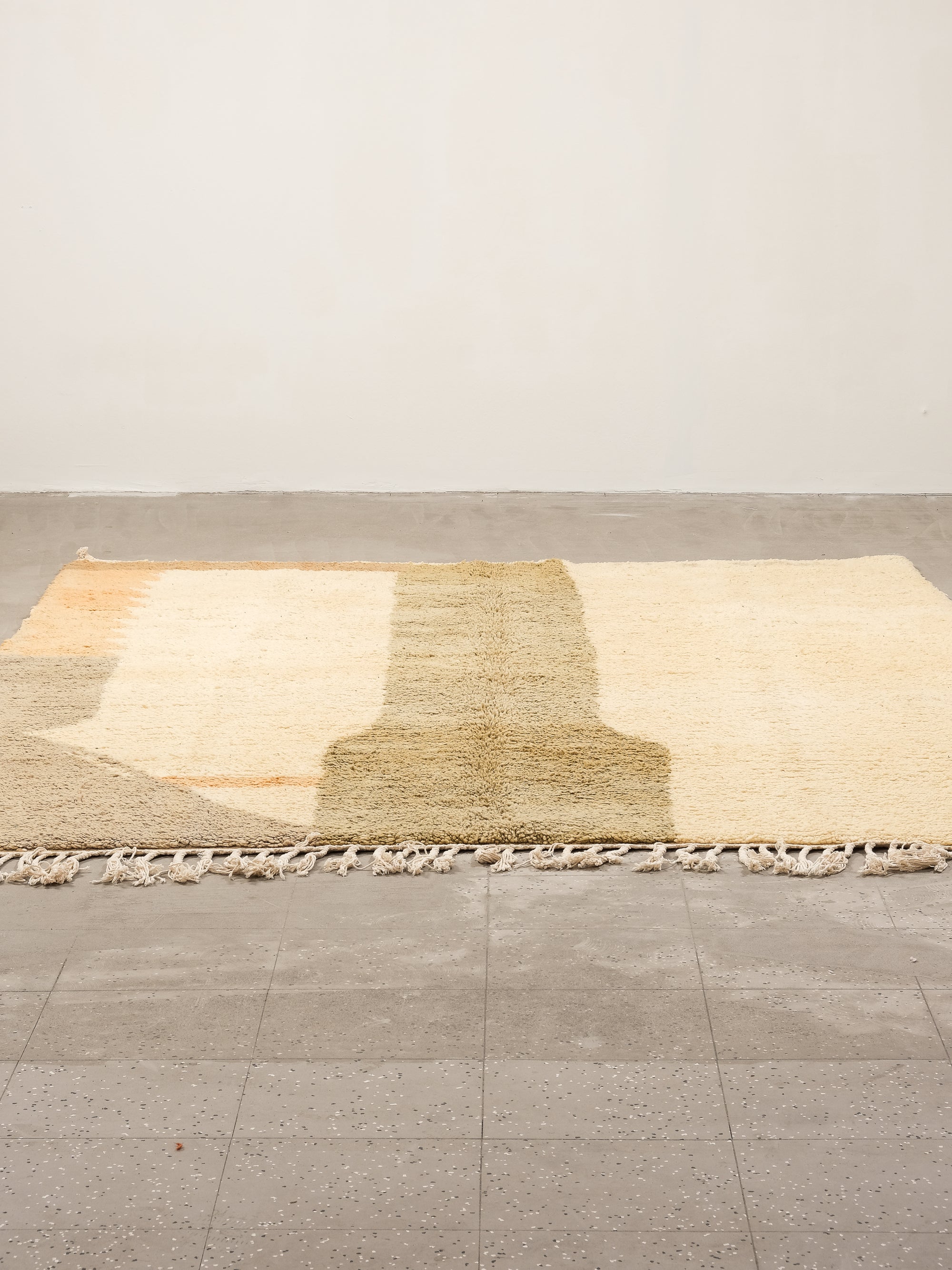 Moroccan Wool Rug | 270 x 207 cm