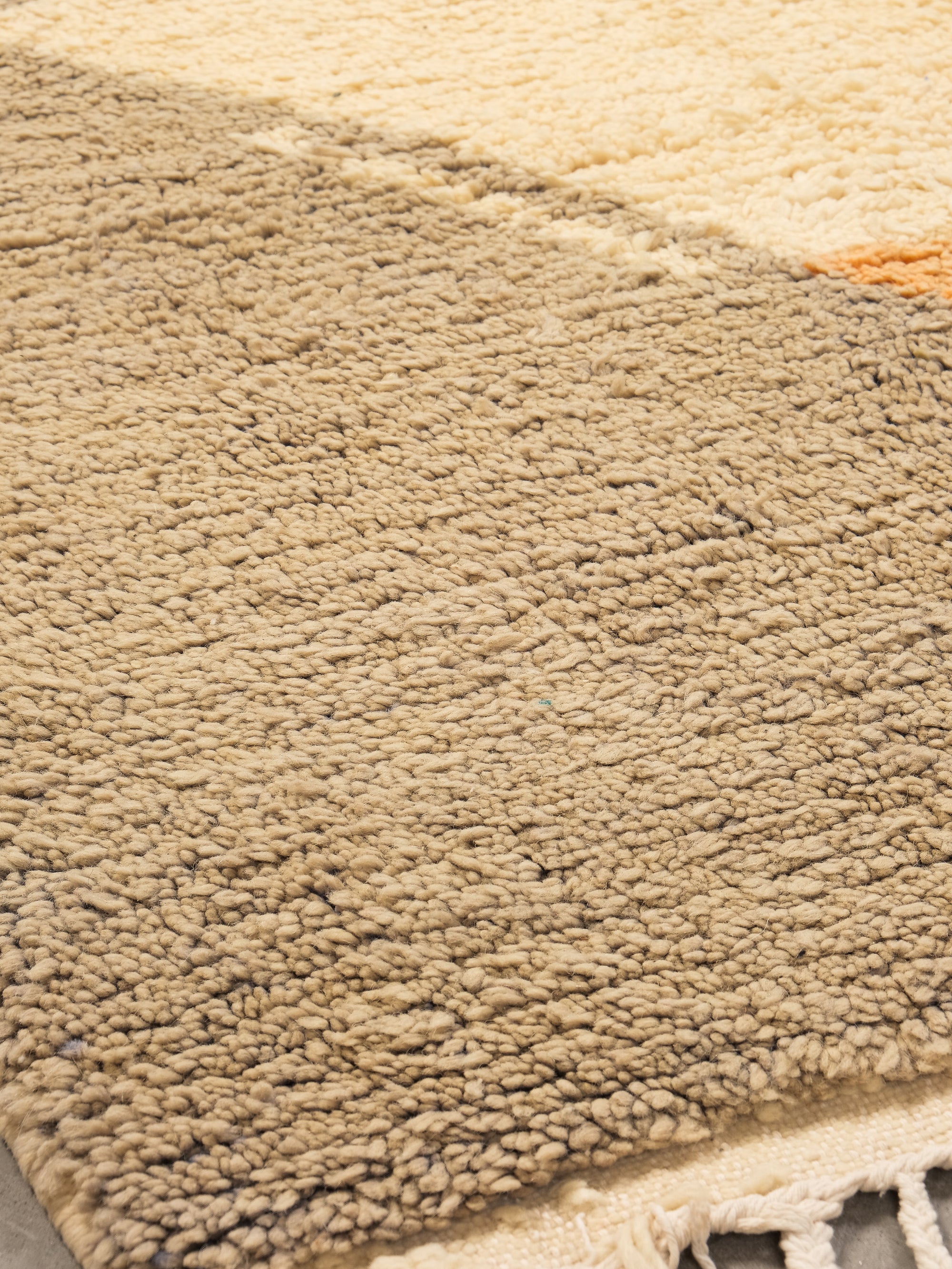 Moroccan Wool Rug | 270 x 207 cm