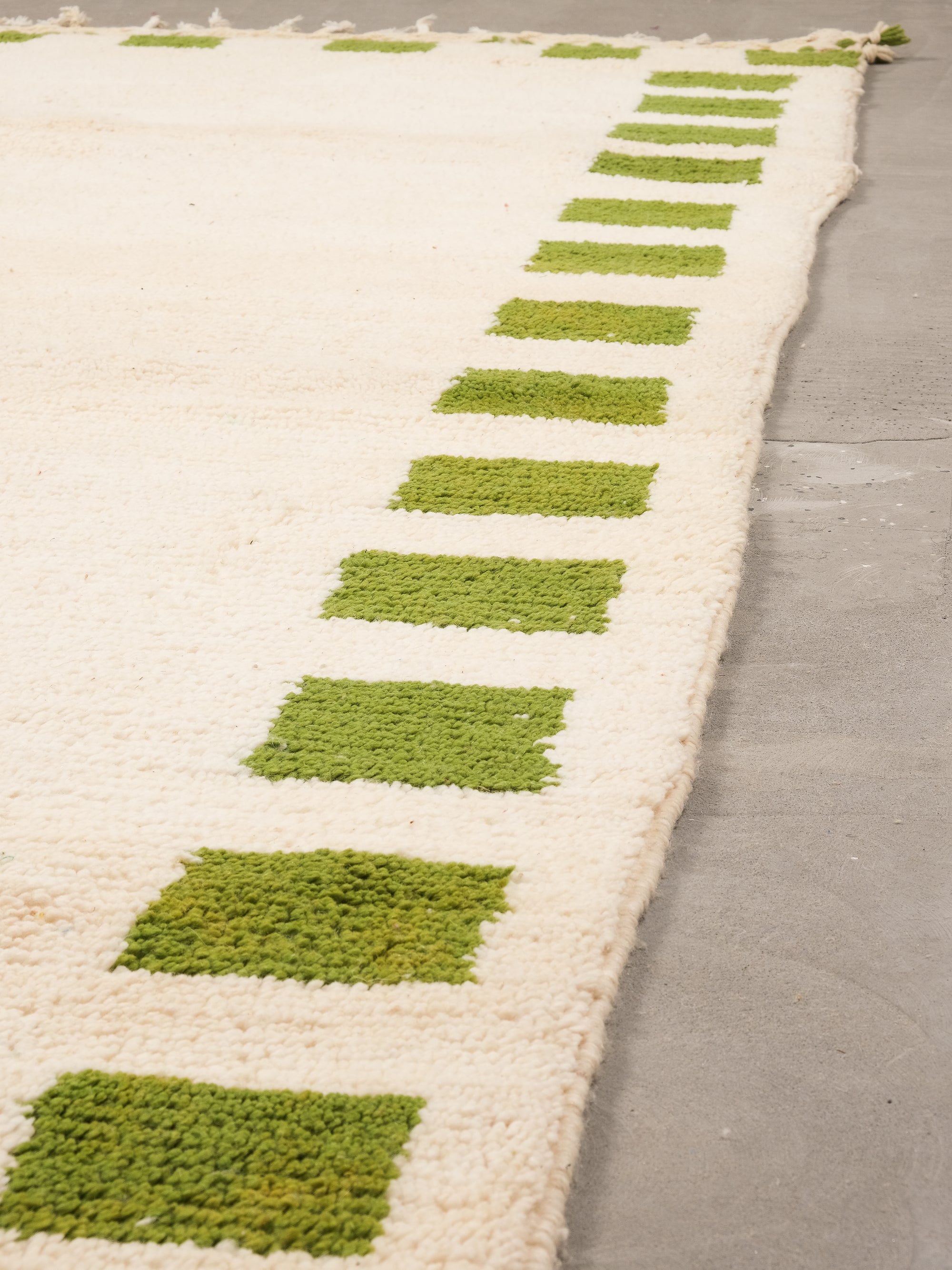 Moroccan Wool Rug | 294 x 205 cm