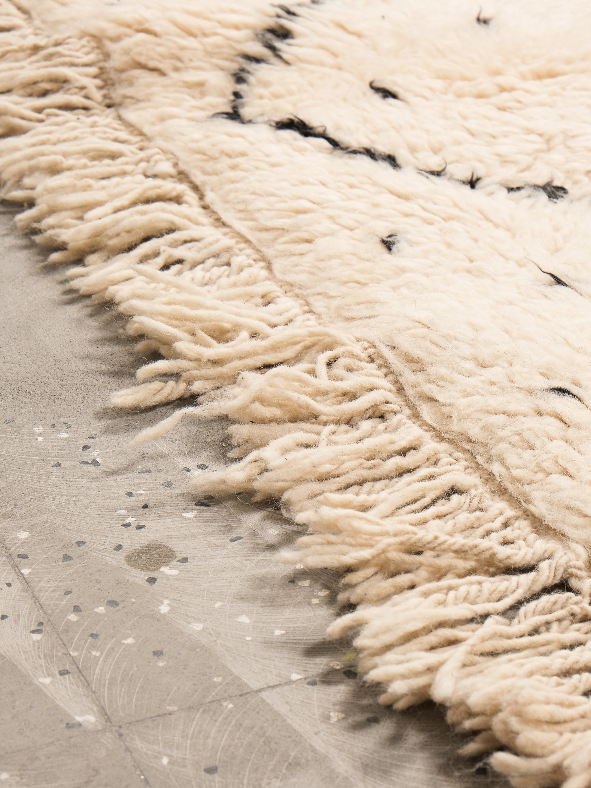Moroccan Wool Rug | 232 x 164 cm