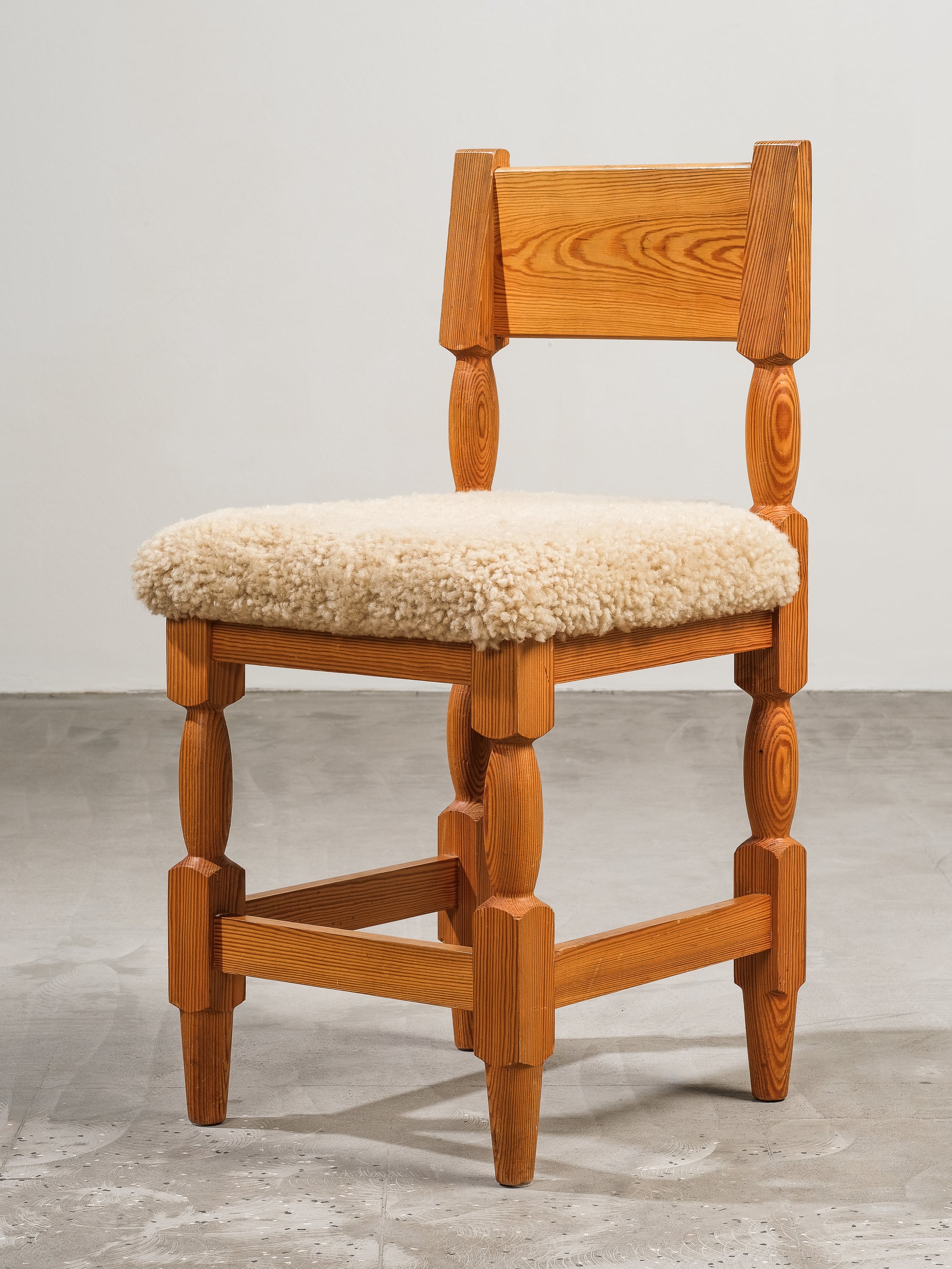 Scandinavian Mid-Century Dining Chairs in Pine and Sheepskin, Set of 6