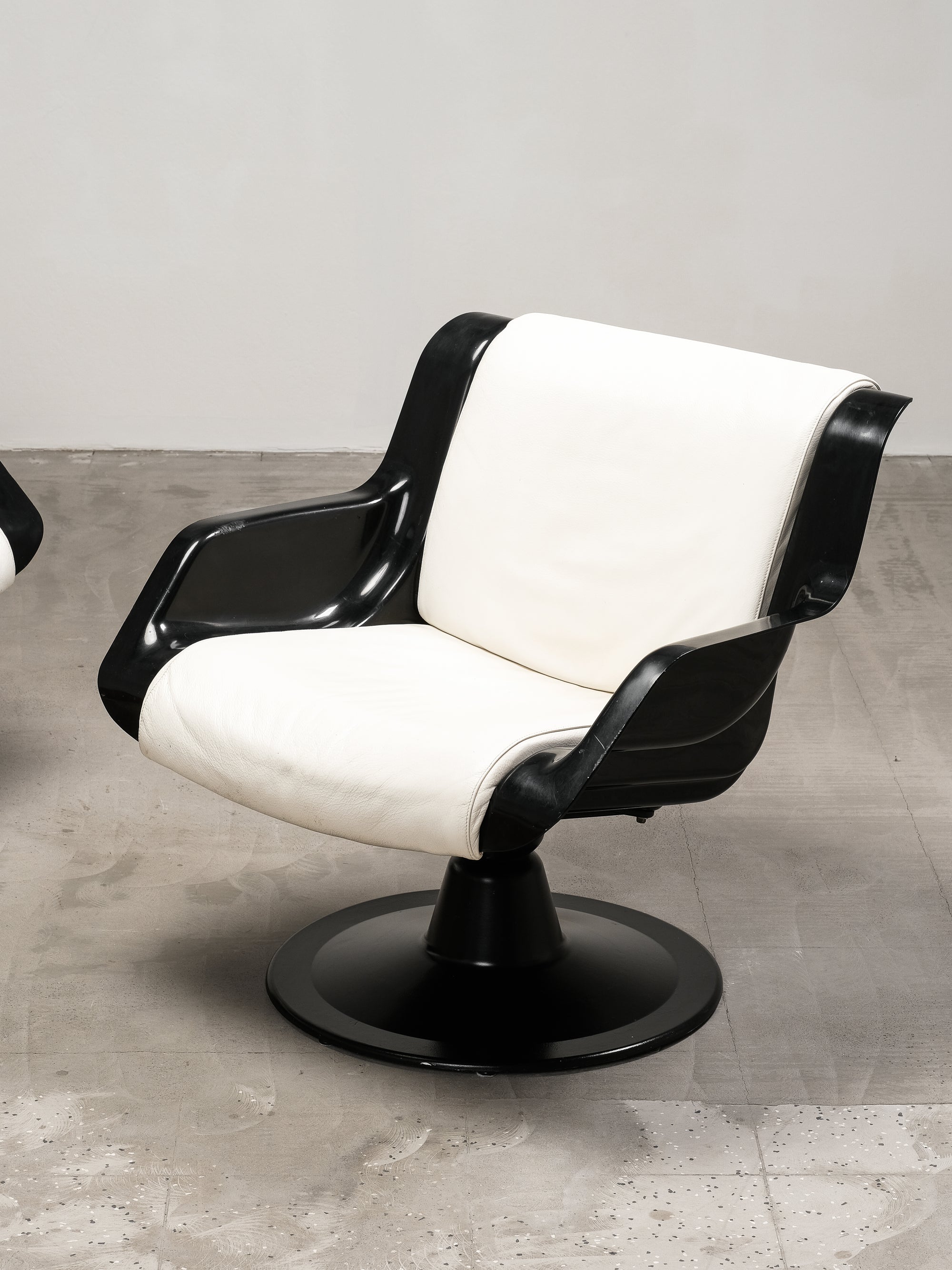 Pair of Swivel 3814-1KF Lounge Chairs by Yrjö Kukkapuro, Haimi, Finland, 1960s