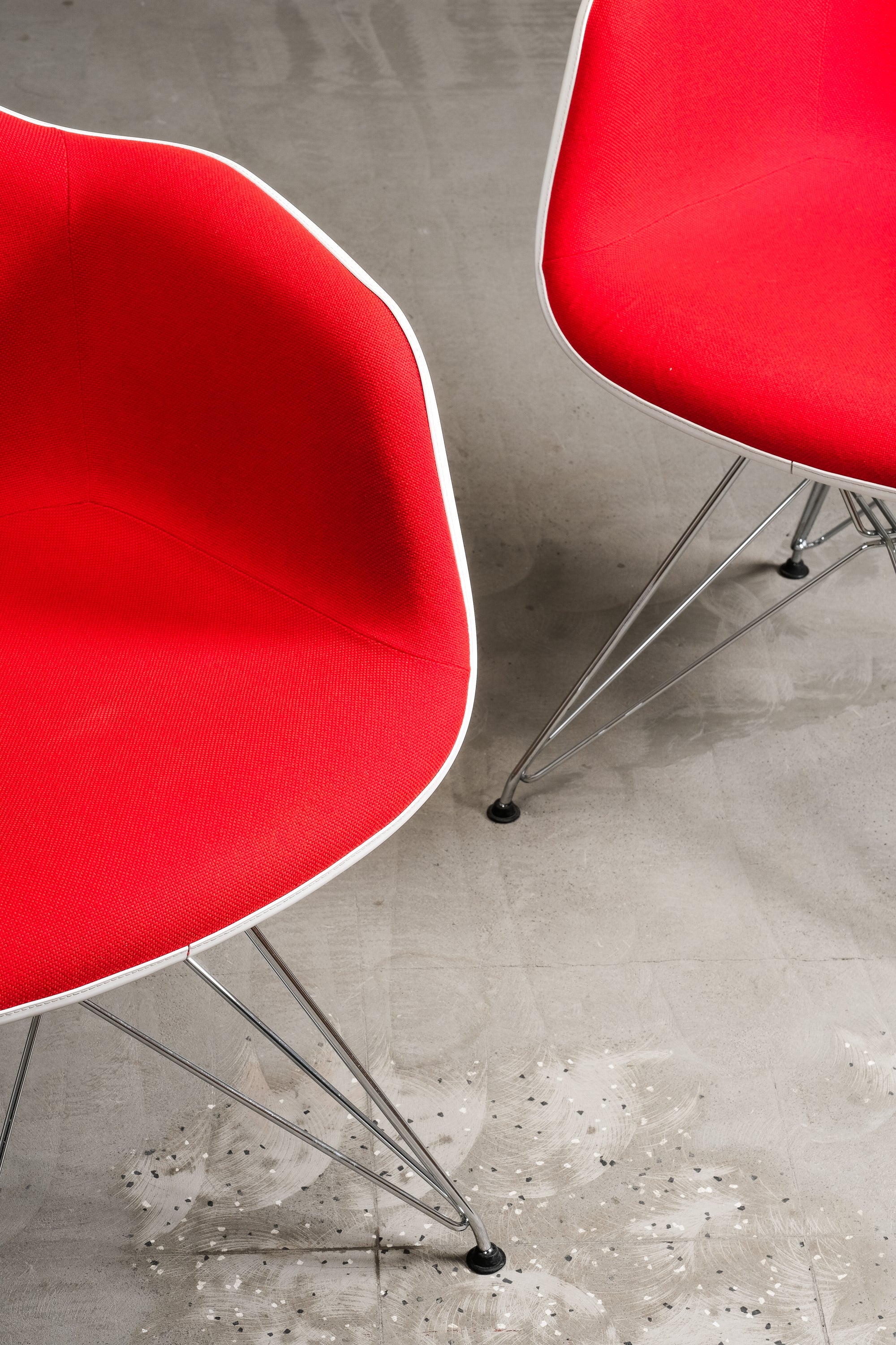 Charles & Ray Eames ‘DAR’ Plastic Armchairs, Vitra