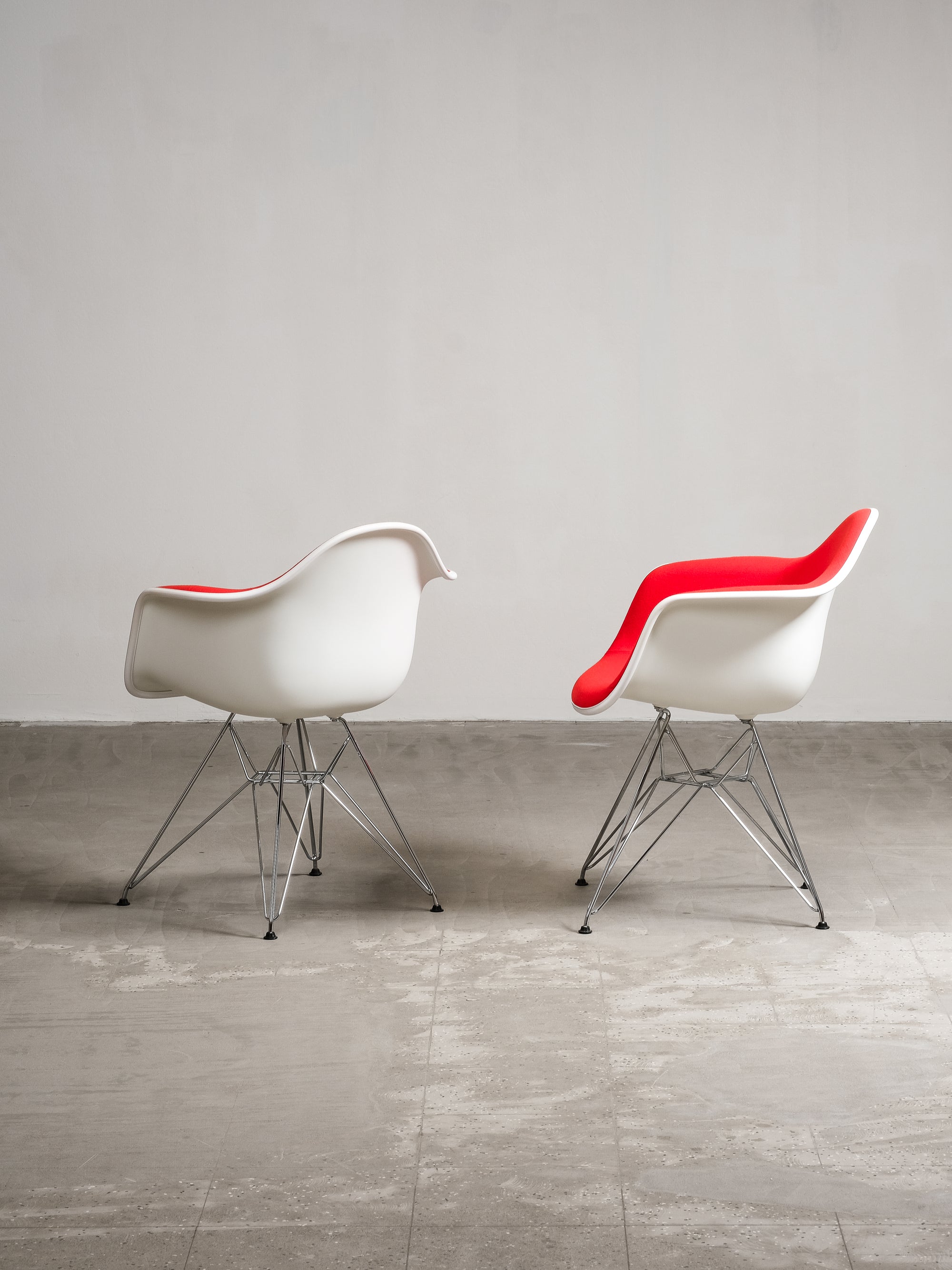 Charles & Ray Eames ‘DAR’ Plastic Armchairs, Vitra