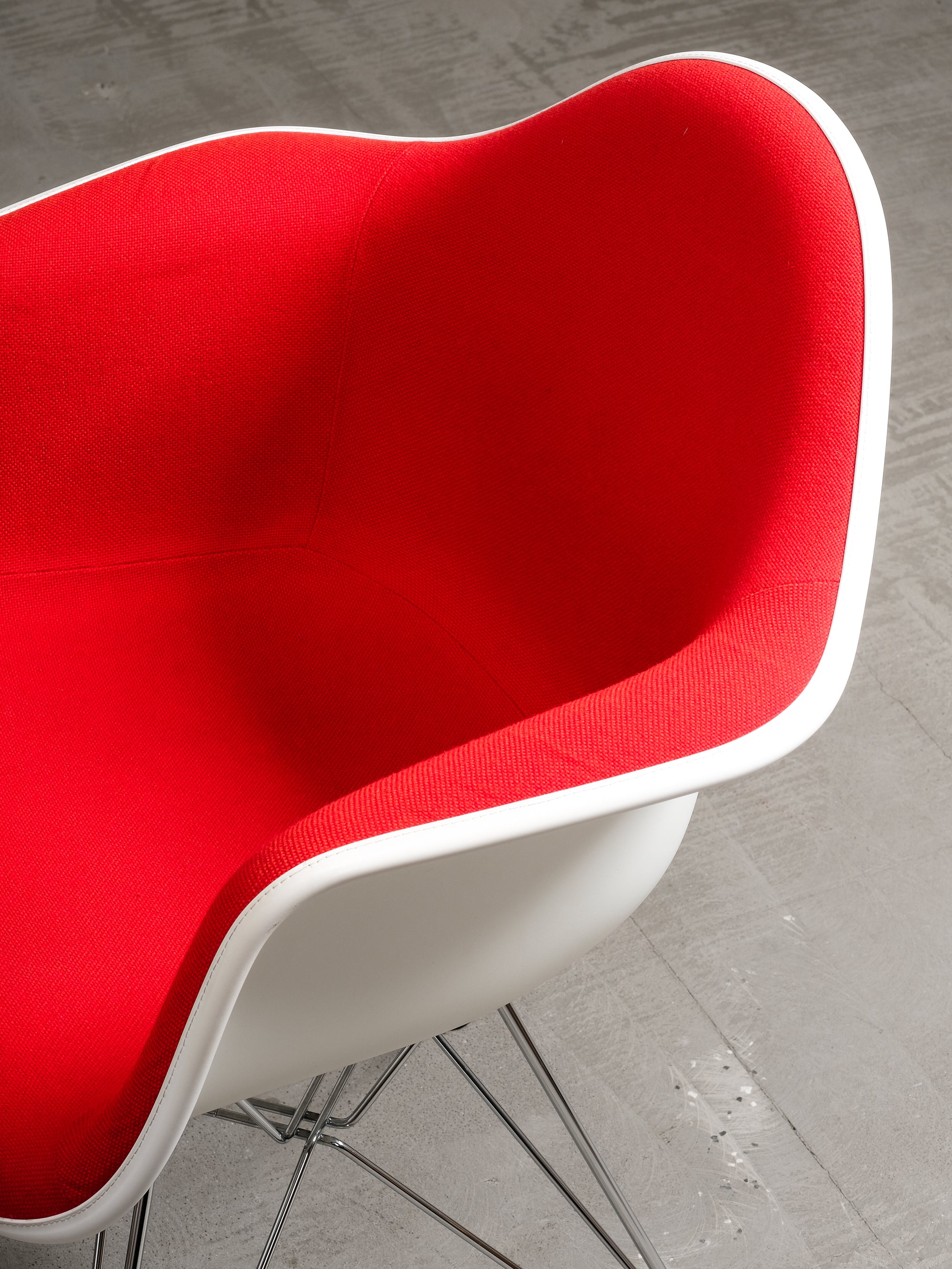 Charles & Ray Eames ‘DAR’ Plastic Armchairs, Vitra