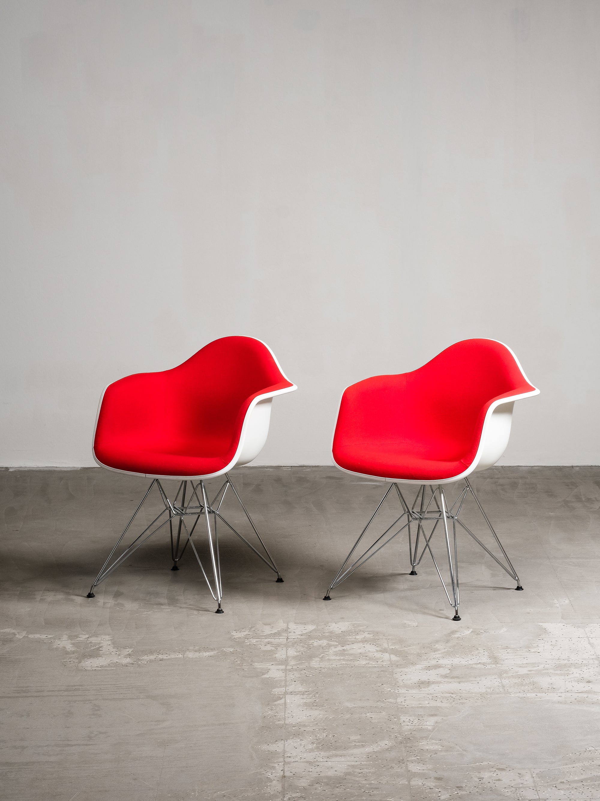 Charles & Ray Eames ‘DAR’ Plastic Armchairs, Vitra