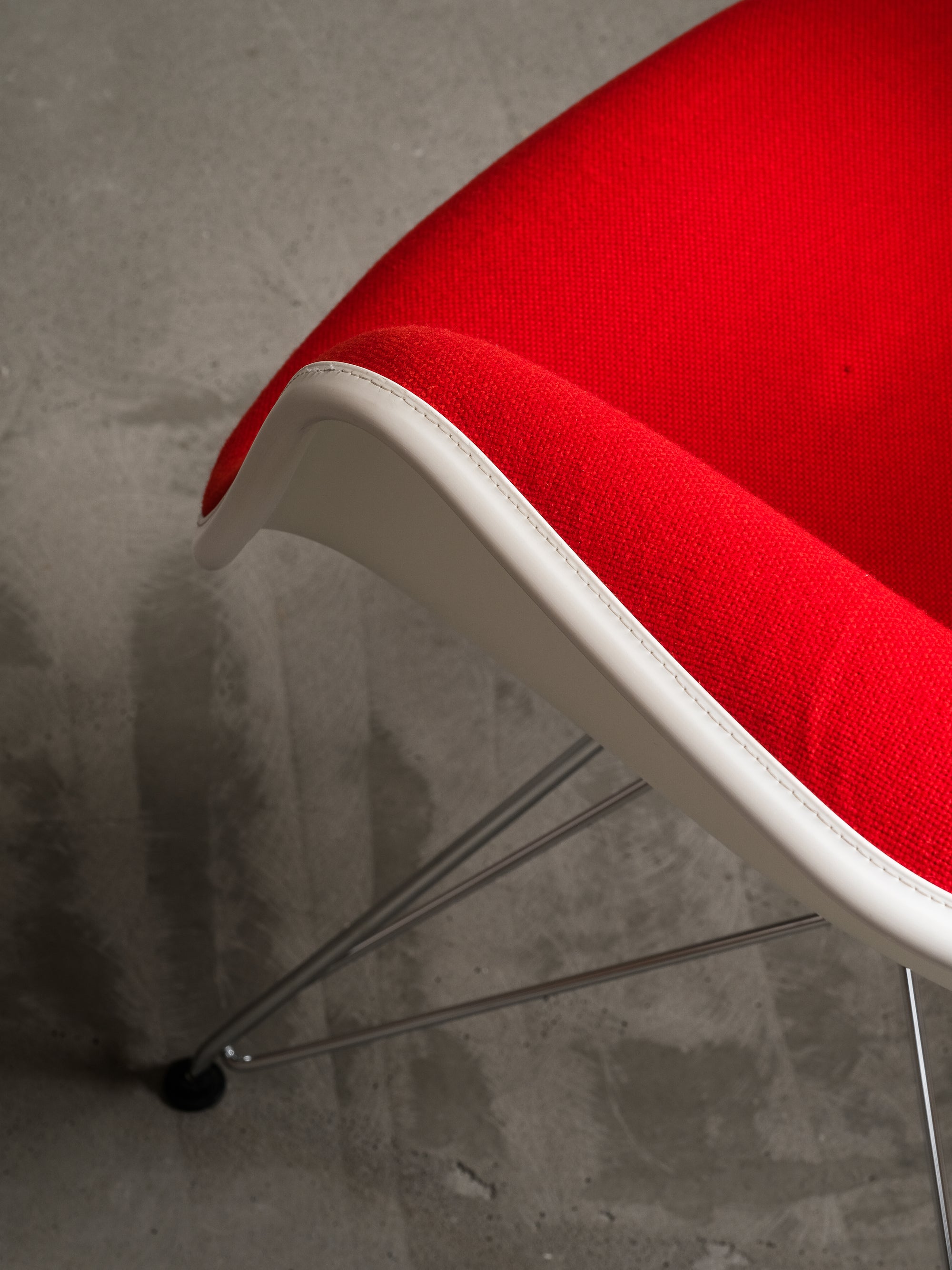 Charles & Ray Eames ‘DAR’ Plastic Armchairs, Vitra