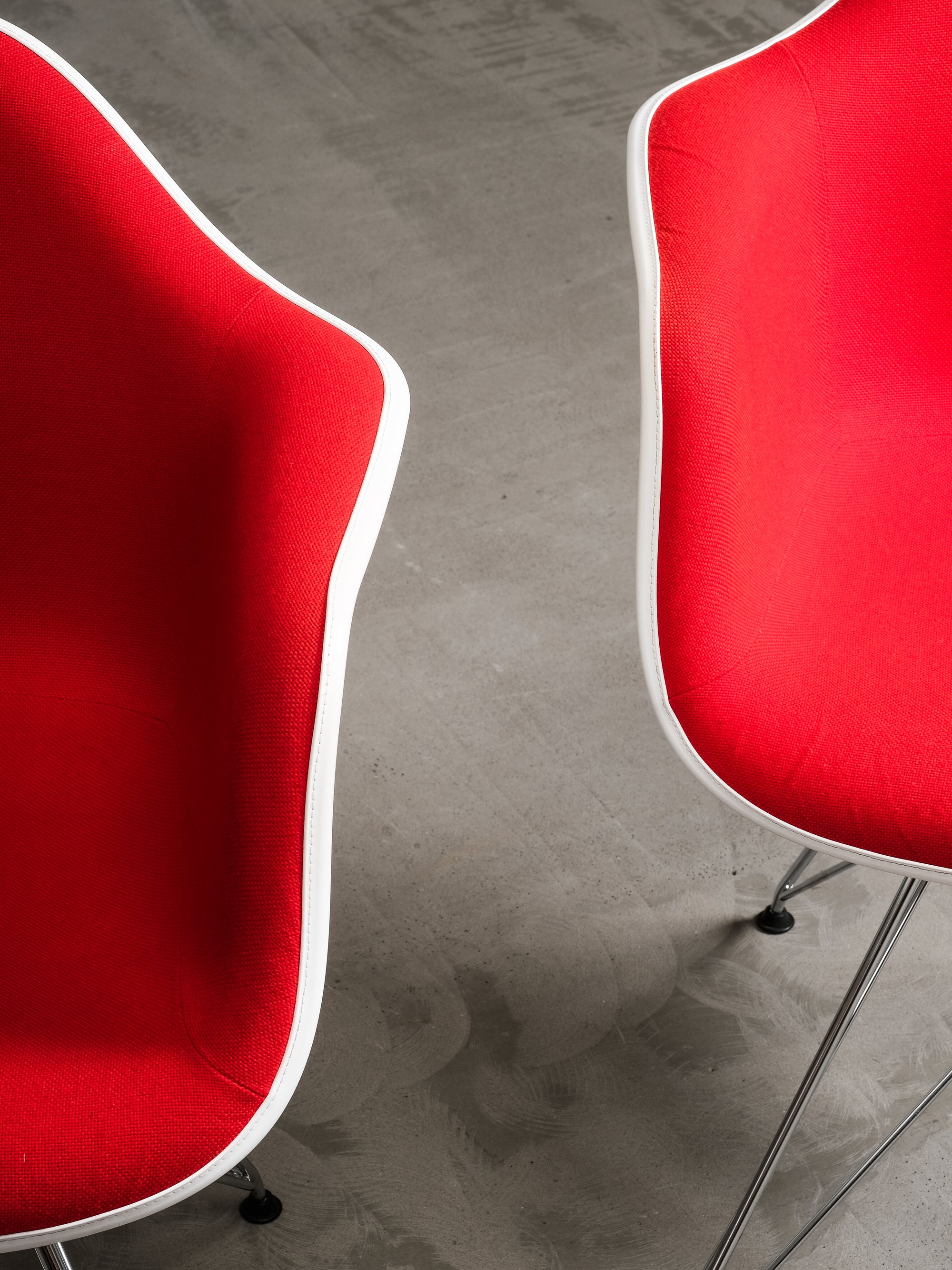 Charles & Ray Eames ‘DAR’ Plastic Armchairs, Vitra