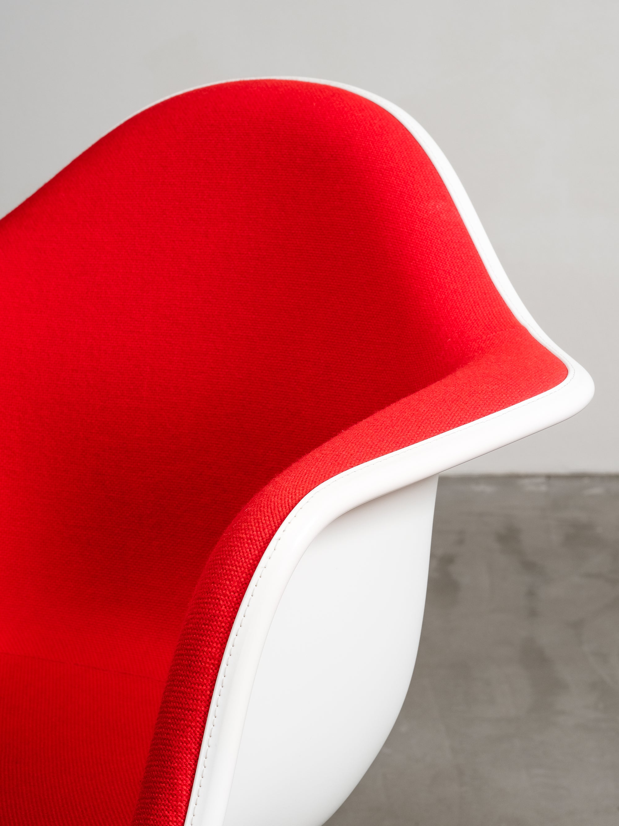 Charles & Ray Eames ‘DAR’ Plastic Armchairs, Vitra
