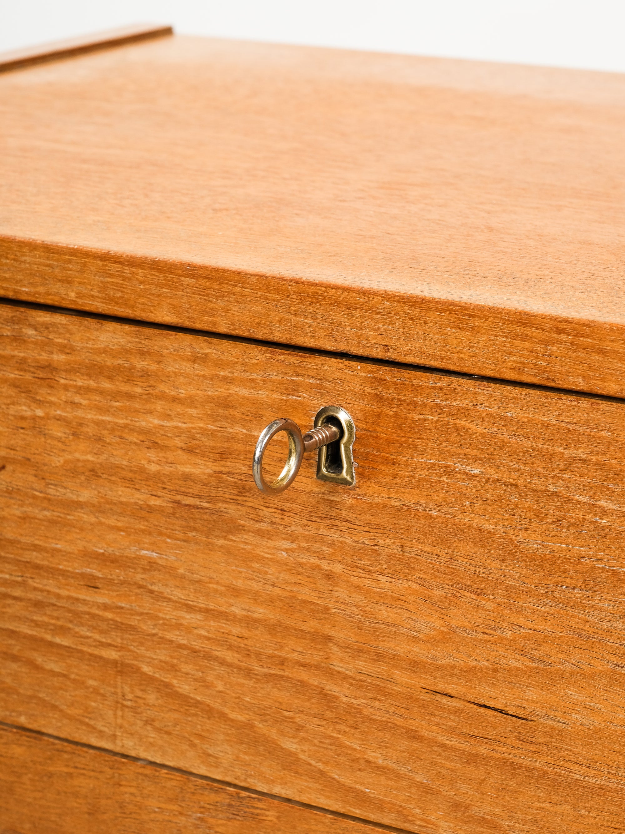 Scandinavian Mid-Century Chest of Drawers