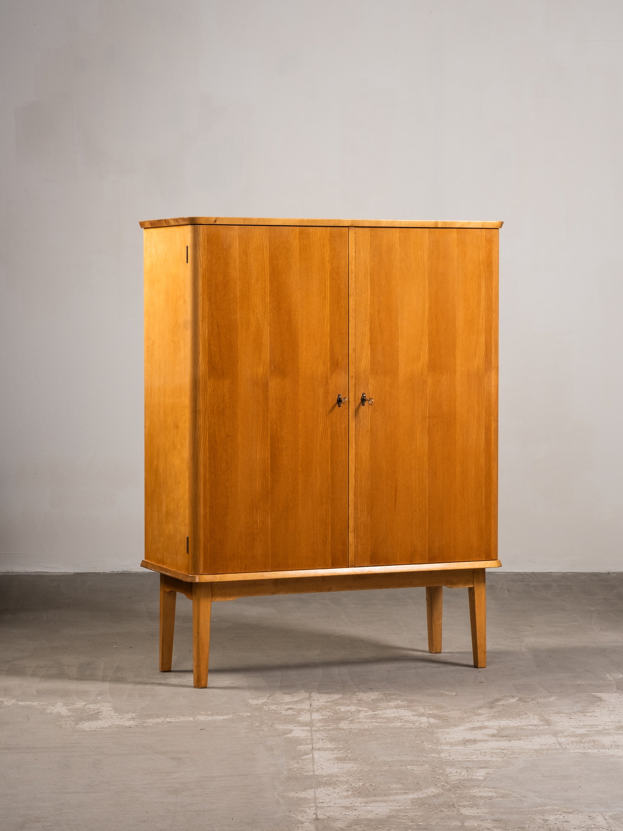 Finnish Cabinet in Birch and Elm by Lahden Puutyö Oy, 1950s