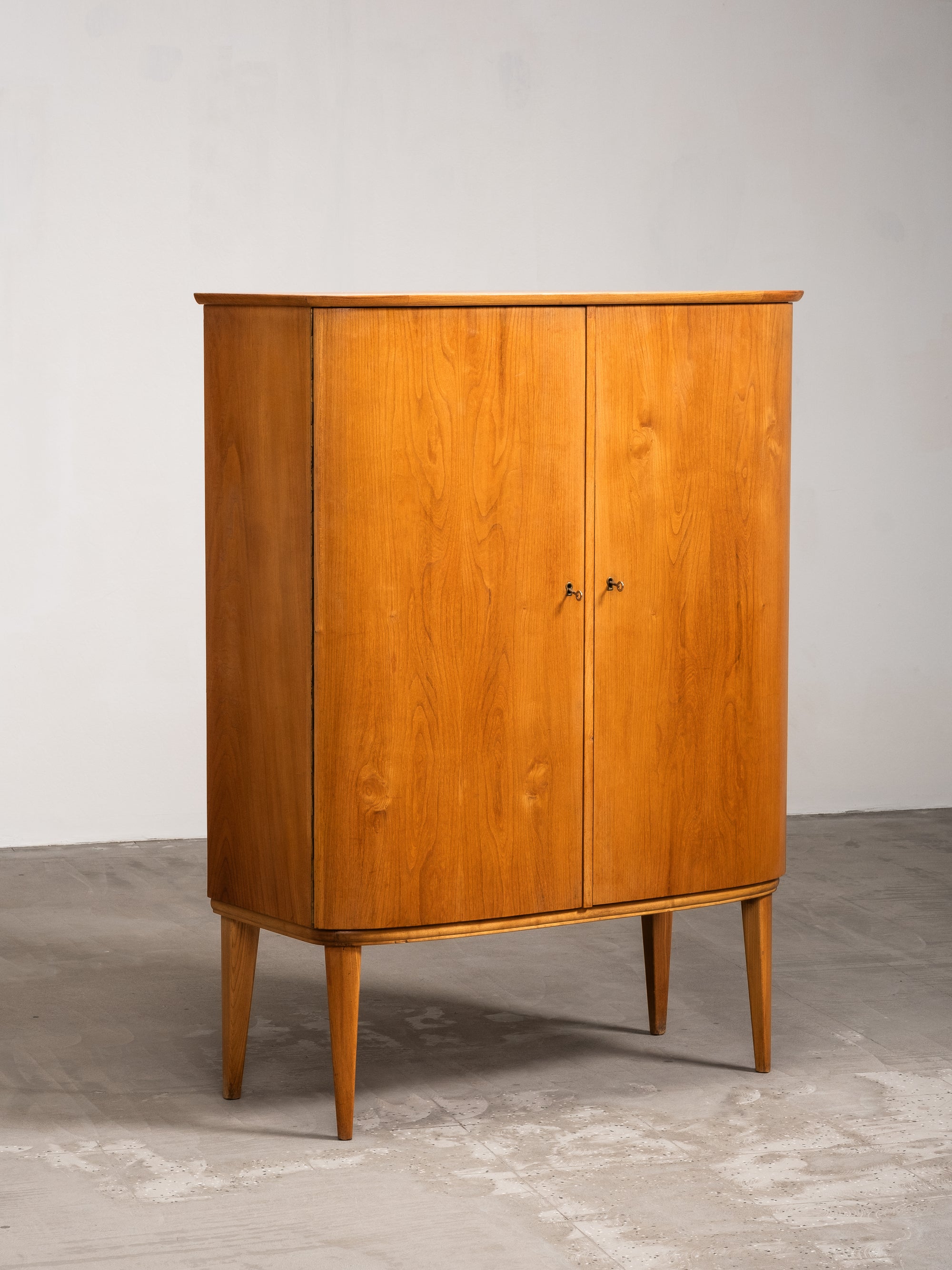 Finnish Curved Chest Cabinet in Elm, 1950s