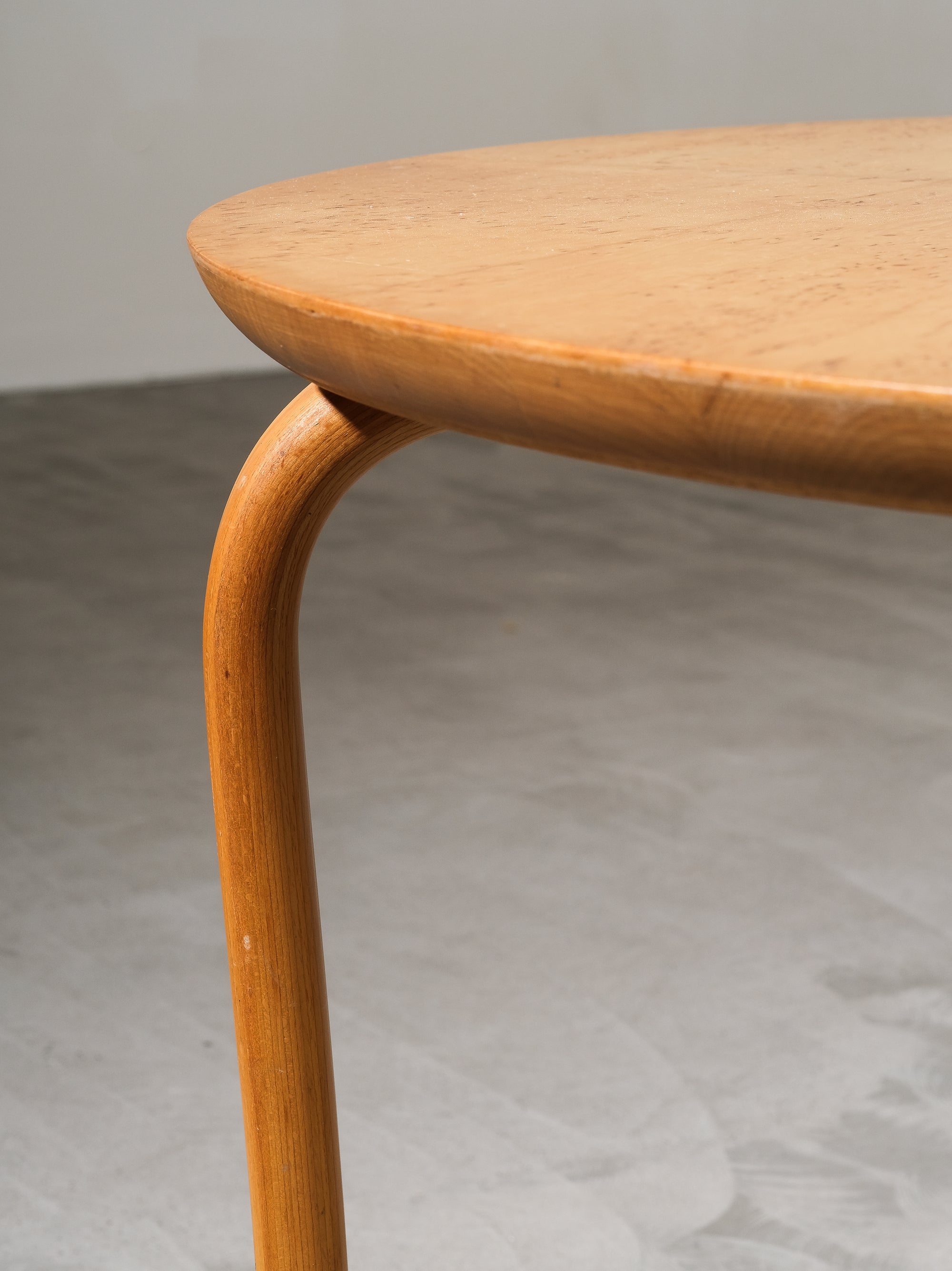 “Annika” Coffee Table in Masur Birch by Bruno Mathsson for Dux, Sweden