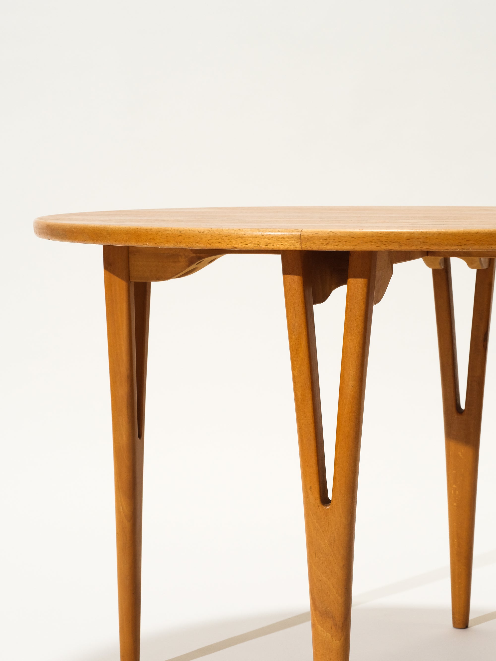 Danish Mid-Century Round Coffee Table in Teak & Beech