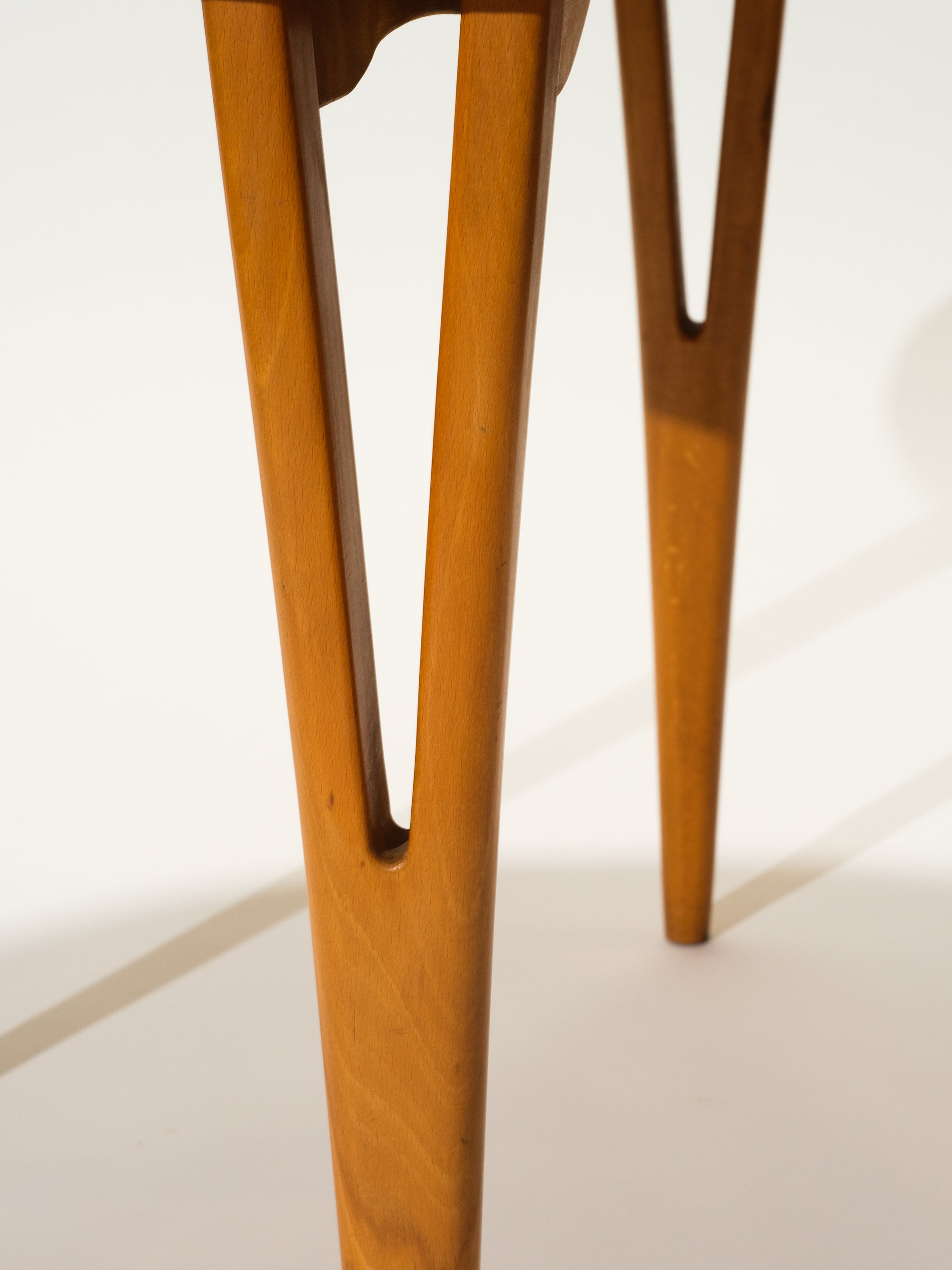 Danish Mid-Century Round Coffee Table in Teak & Beech