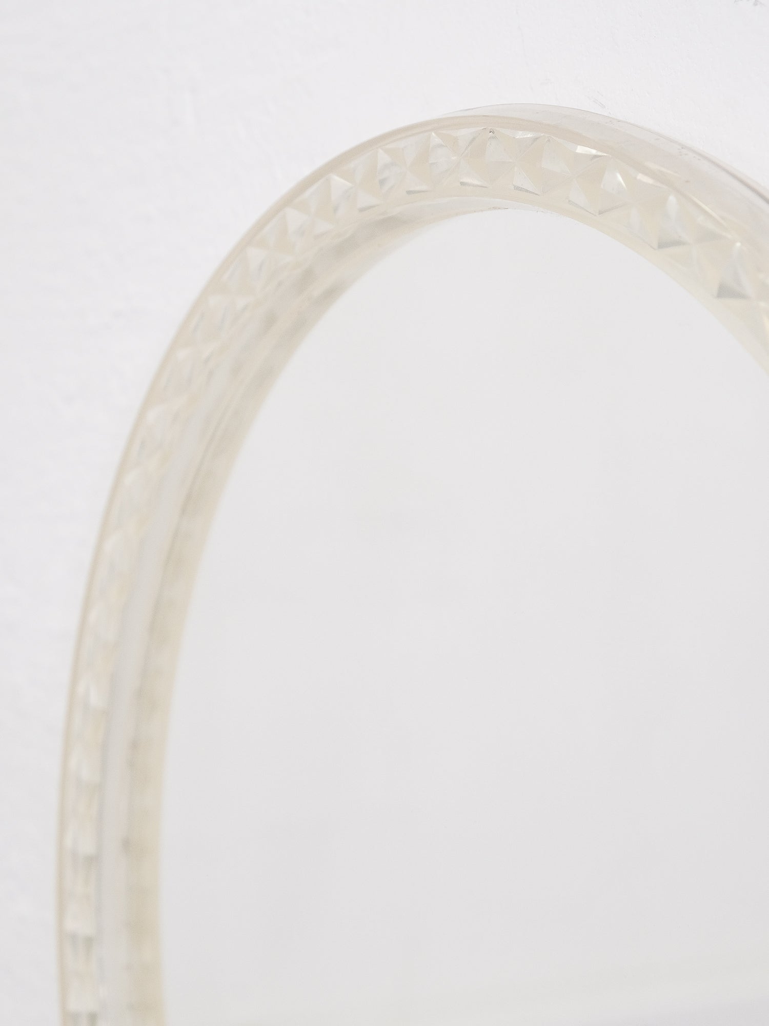 Round Plastic Mirror