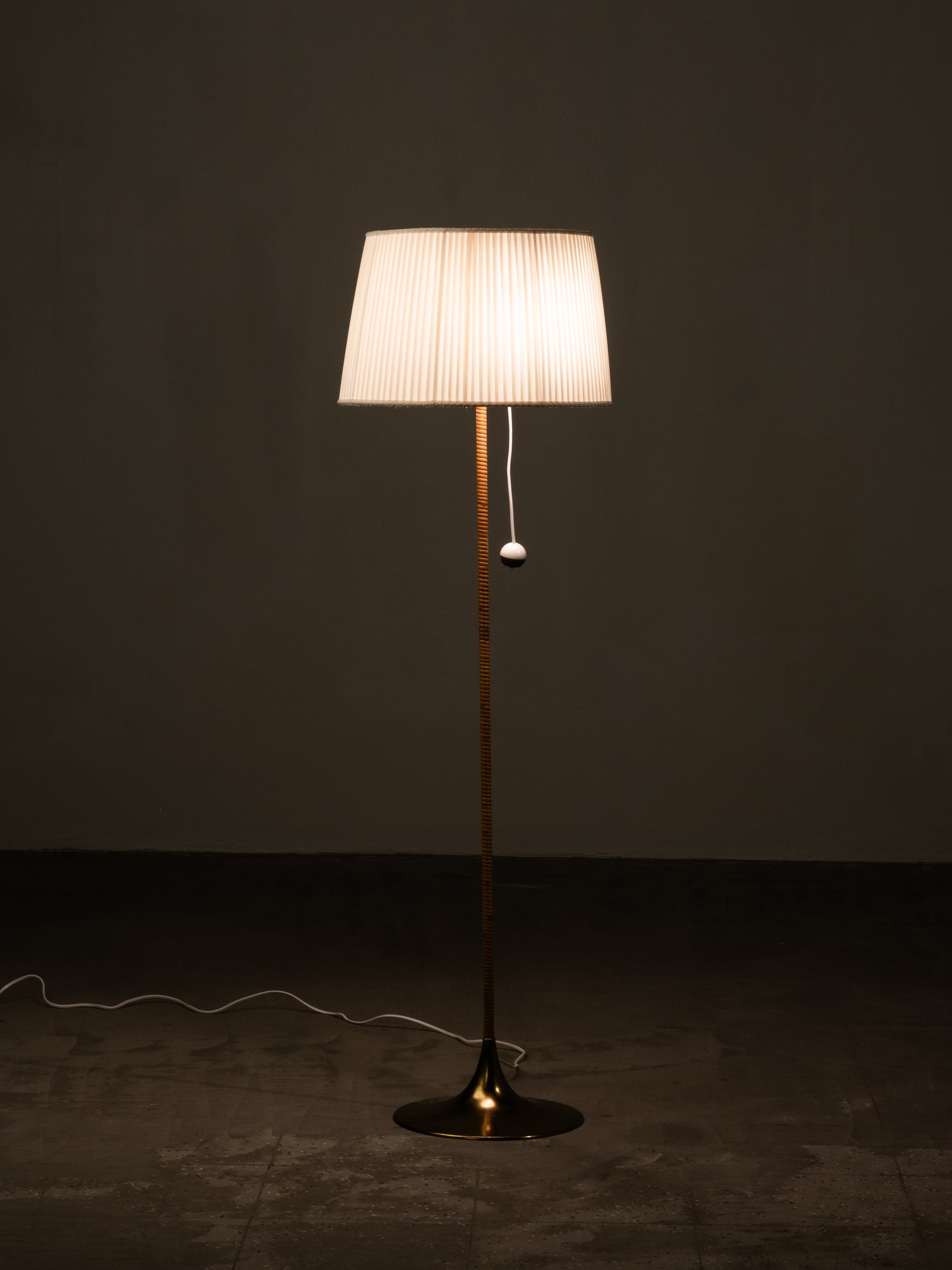 Finnish Mid-Century Modern Floor Lamp in Brass and Wrapped Birch
