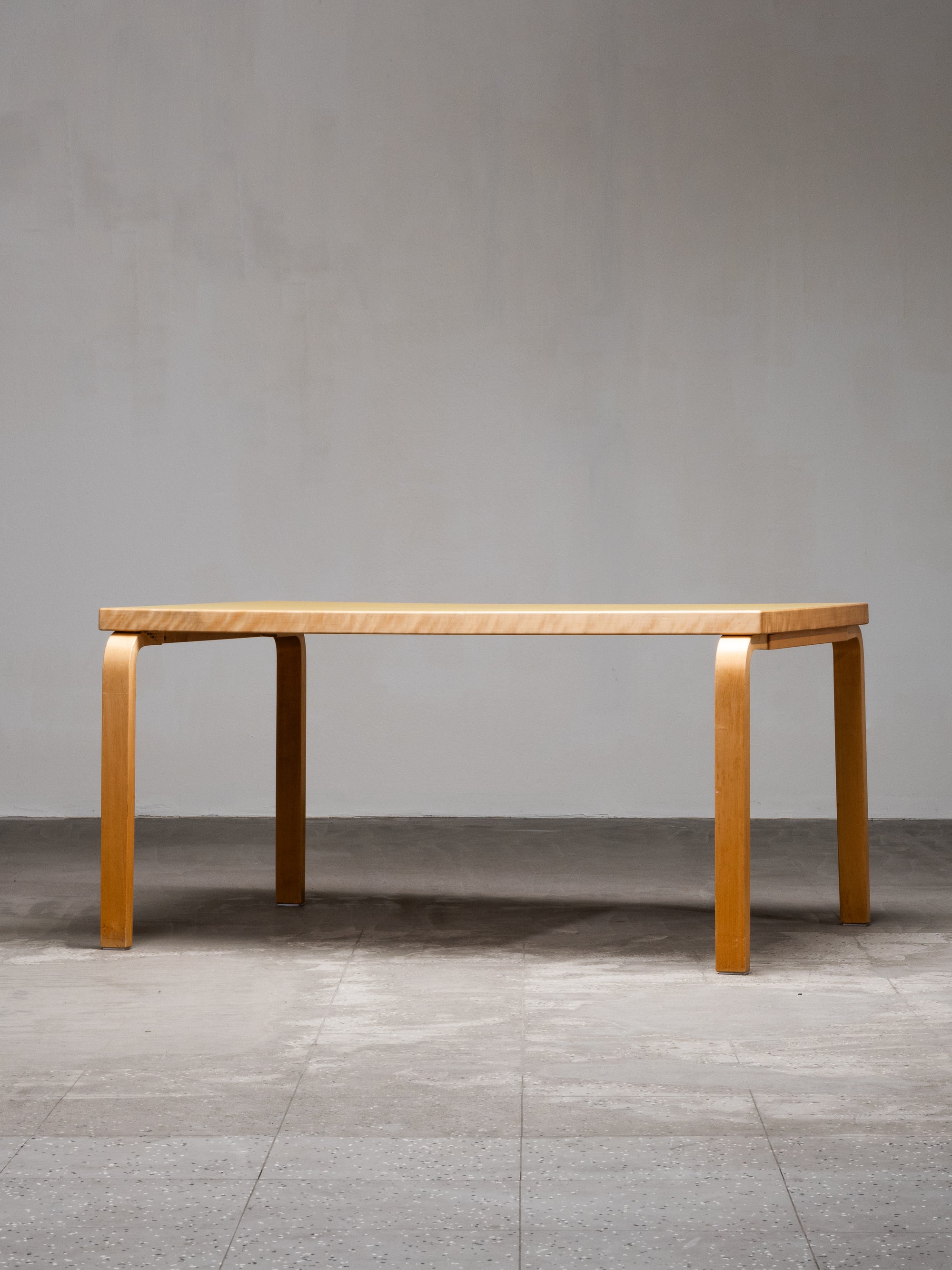 Mid-Century Model 82 Table with Yellow Linoleum by Alvar Aalto, Artek, Finland