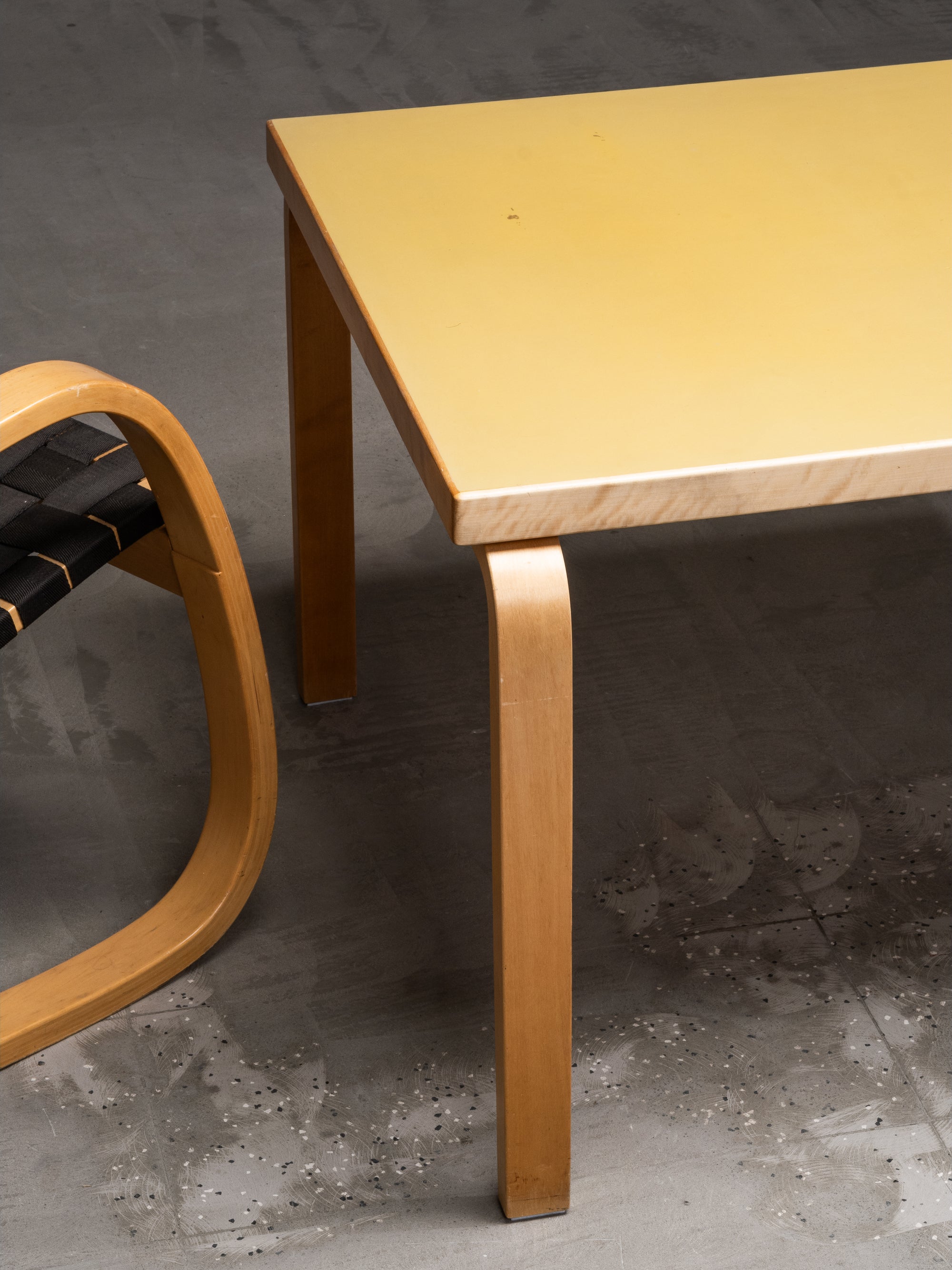 Mid-Century Model 82 Table with Yellow Linoleum by Alvar Aalto, Artek, Finland