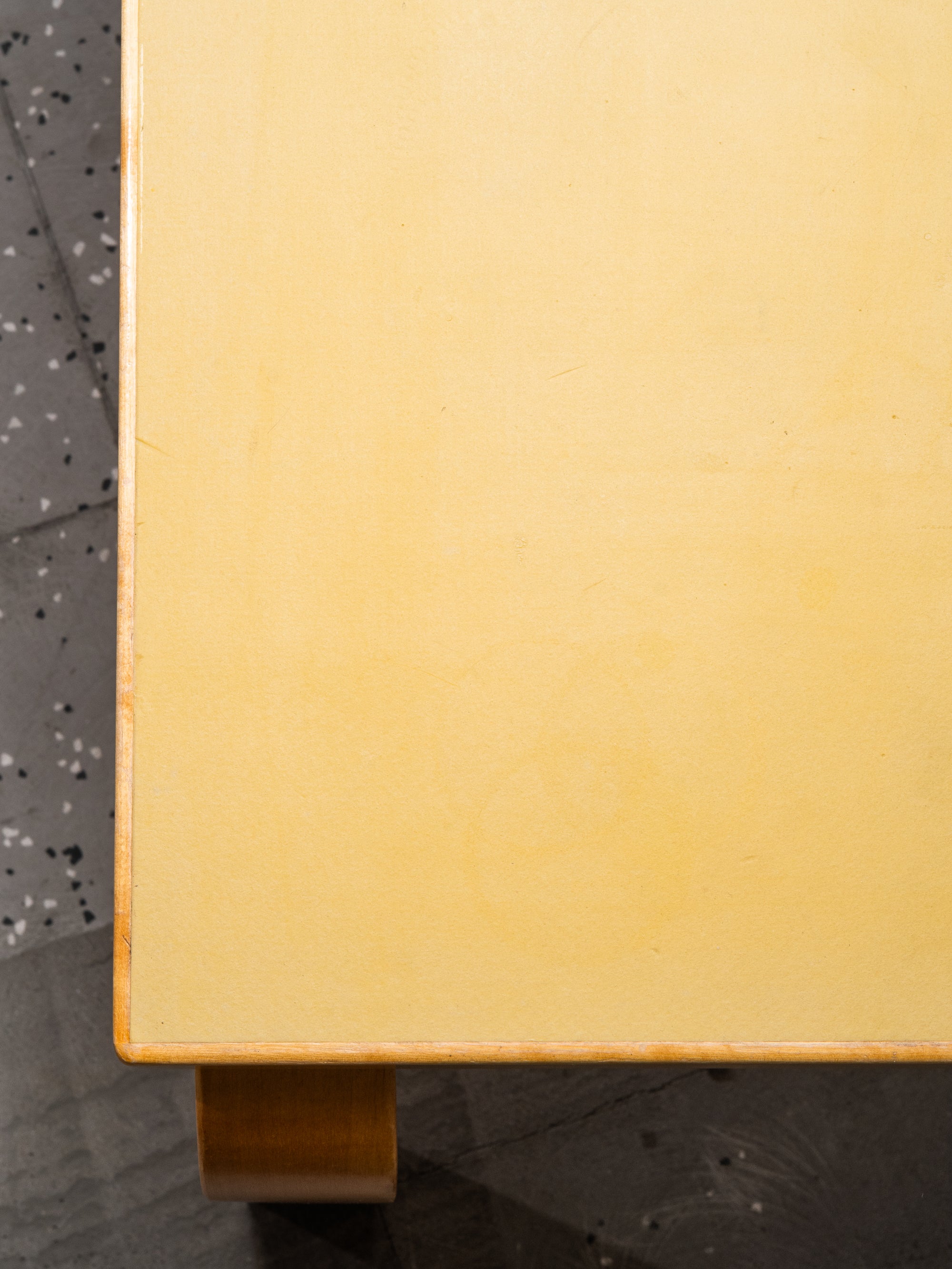 Mid-Century Model 82 Table with Yellow Linoleum by Alvar Aalto, Artek, Finland
