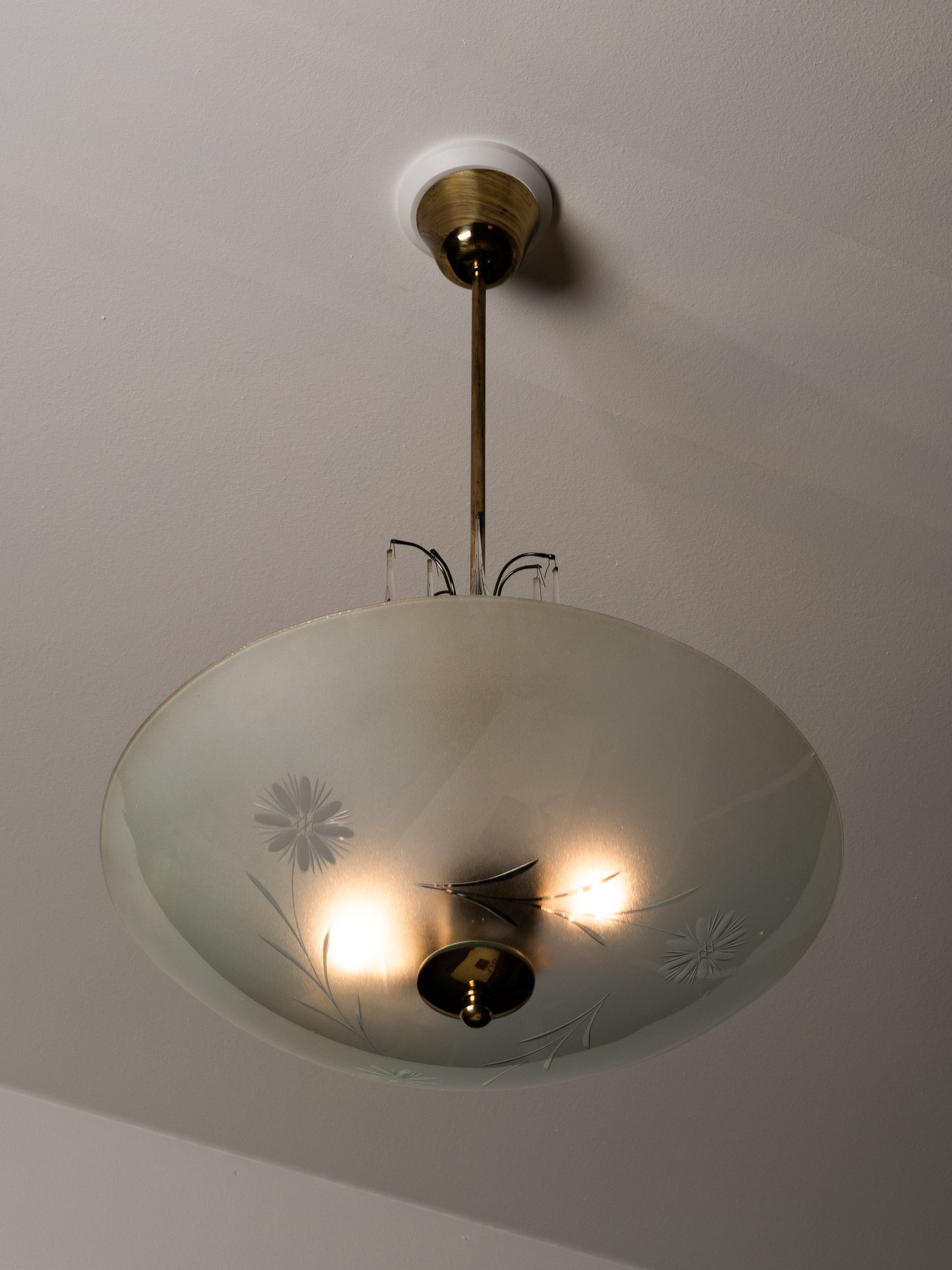 Mid-Century Brass and Glass Chandelier Model 2517 by Valinte, Finland