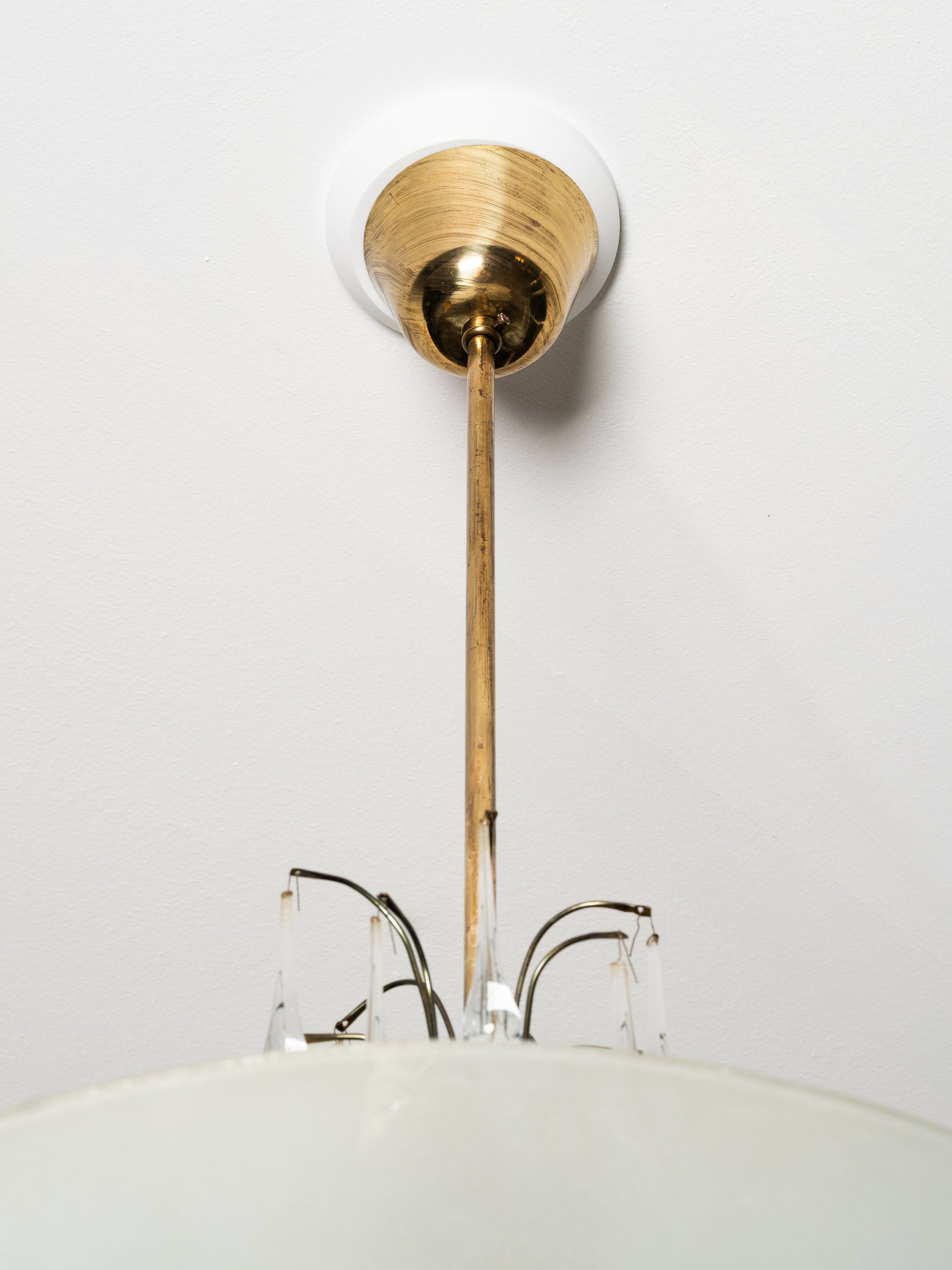 Mid-Century Brass and Glass Chandelier Model 2517 by Valinte, Finland