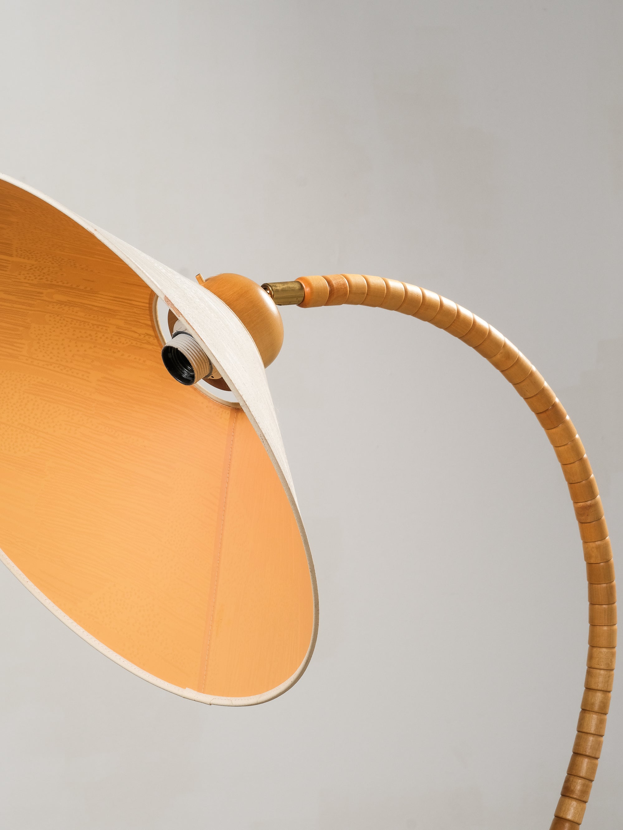 Sculptural Floor Lamp in Birch Wood and Brass by Markslöjd, Sweden, 1970s