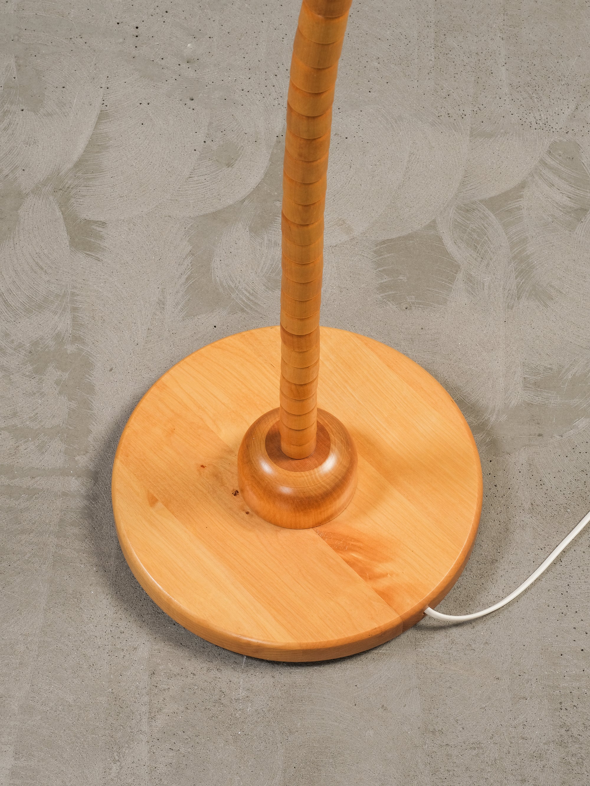 Sculptural Floor Lamp in Birch Wood and Brass by Markslöjd, Sweden, 1970s