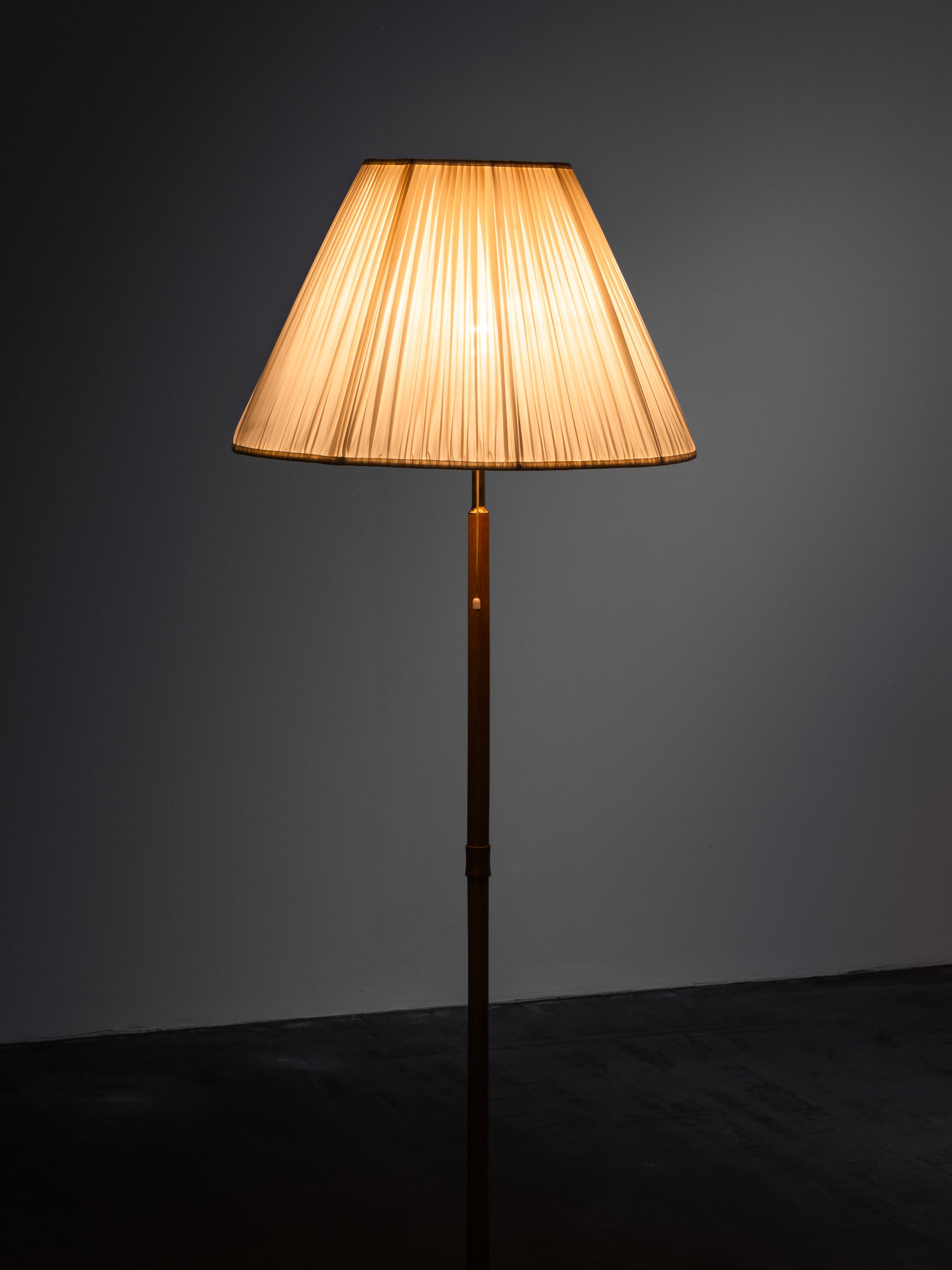 Scandinavian Oak &amp; Brass Floor Lamp with Pleated Silk Shade, 1960s