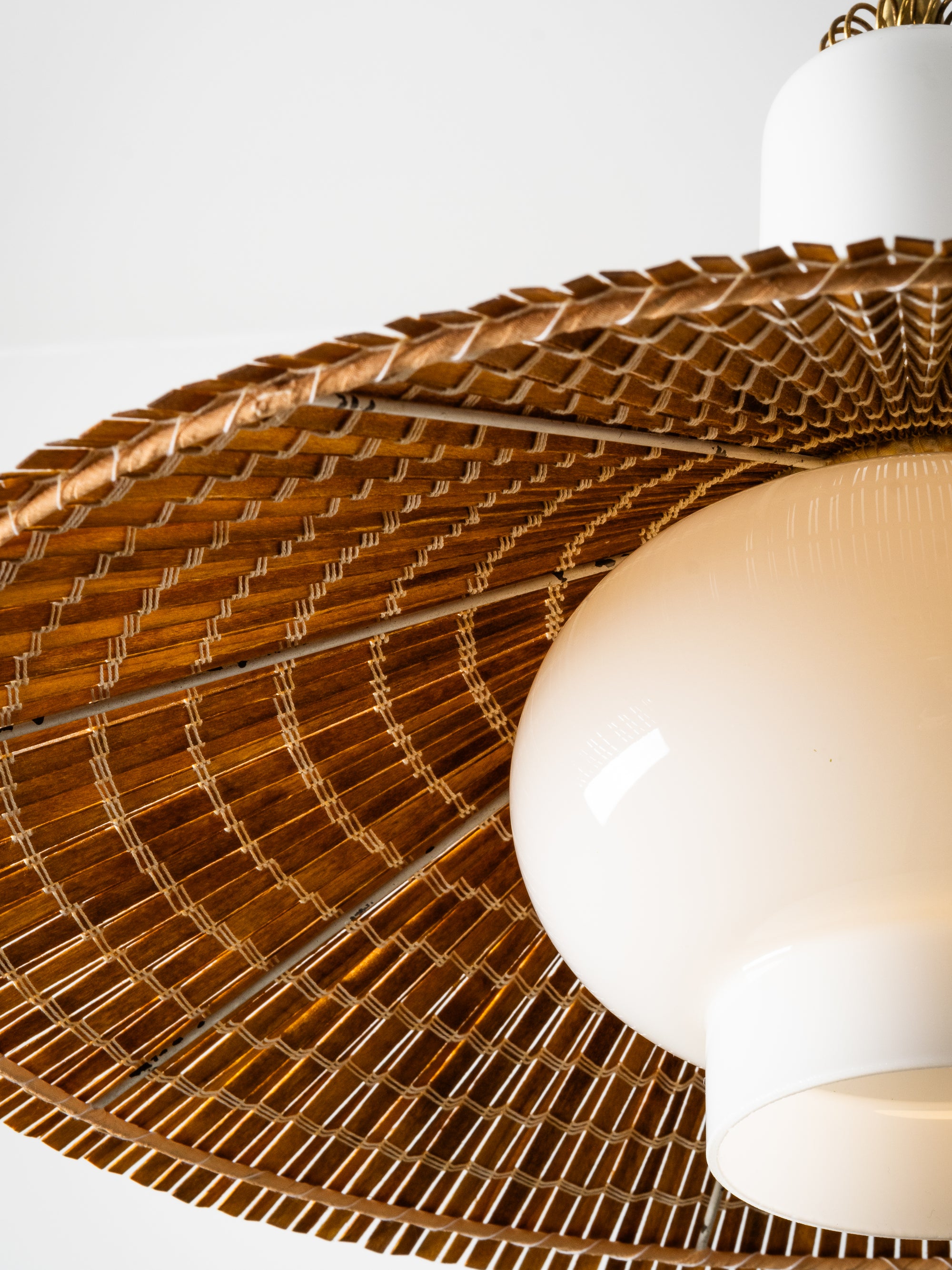 Pendant Model K3-44 in Glass, Wood Slat &amp; Brass by Paavo Tynell for Idman, 1950s
