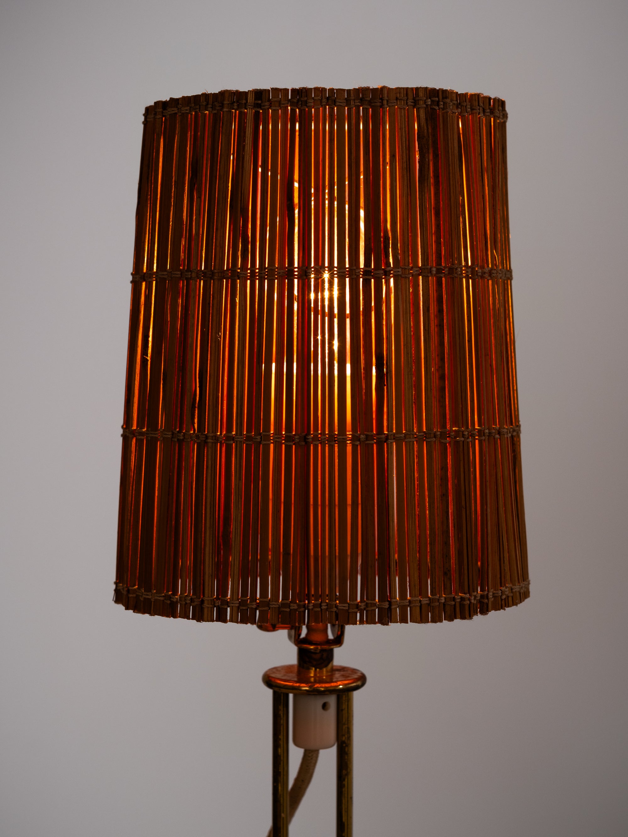 Brass &amp; Rattan Table Lamp Model 61052 by Mauri Almari for Idman, Finland, 1950s