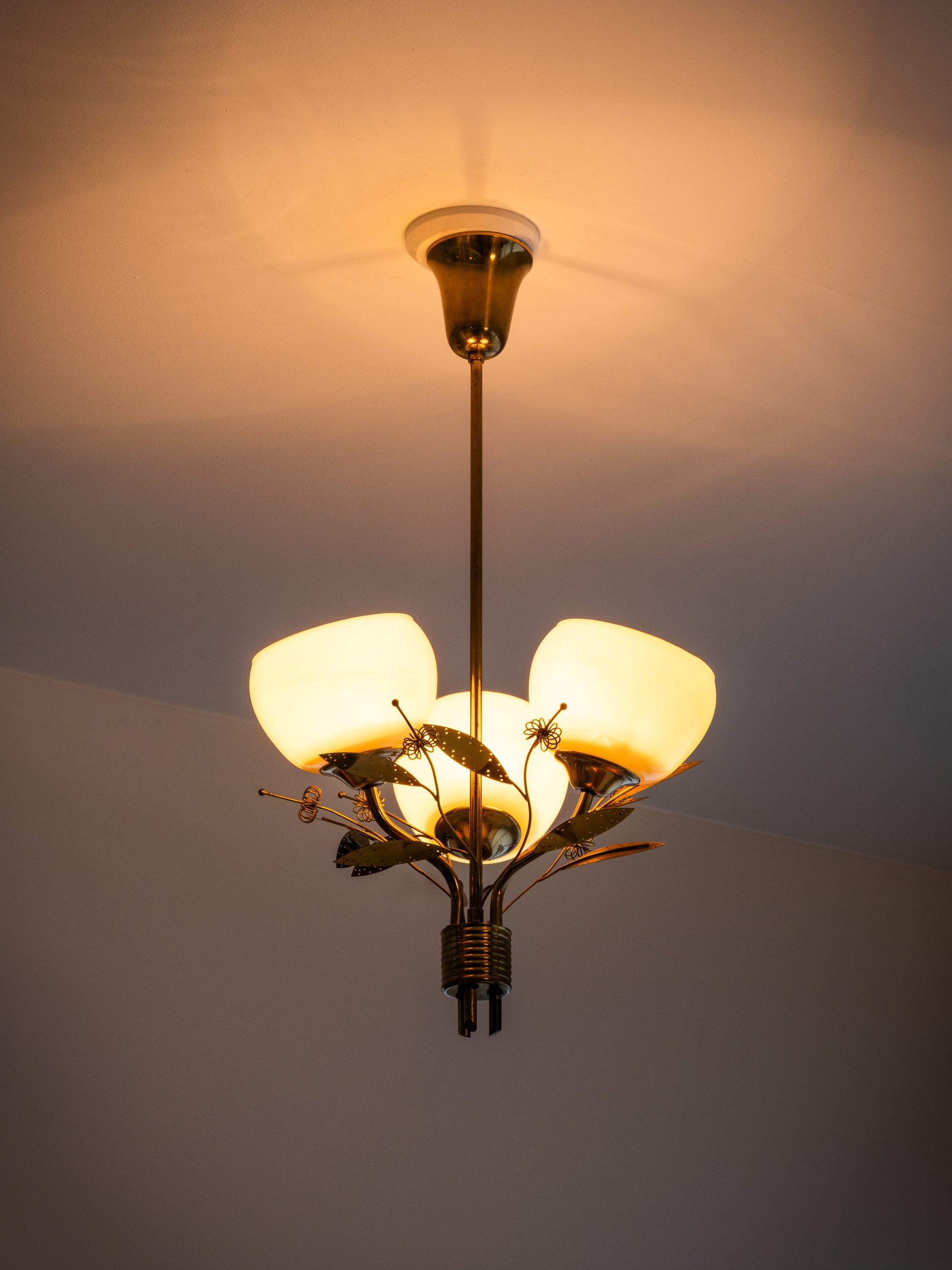 Model “ER 77/3” Chandelier with Floral Details for Itsu, Finland, 1950s