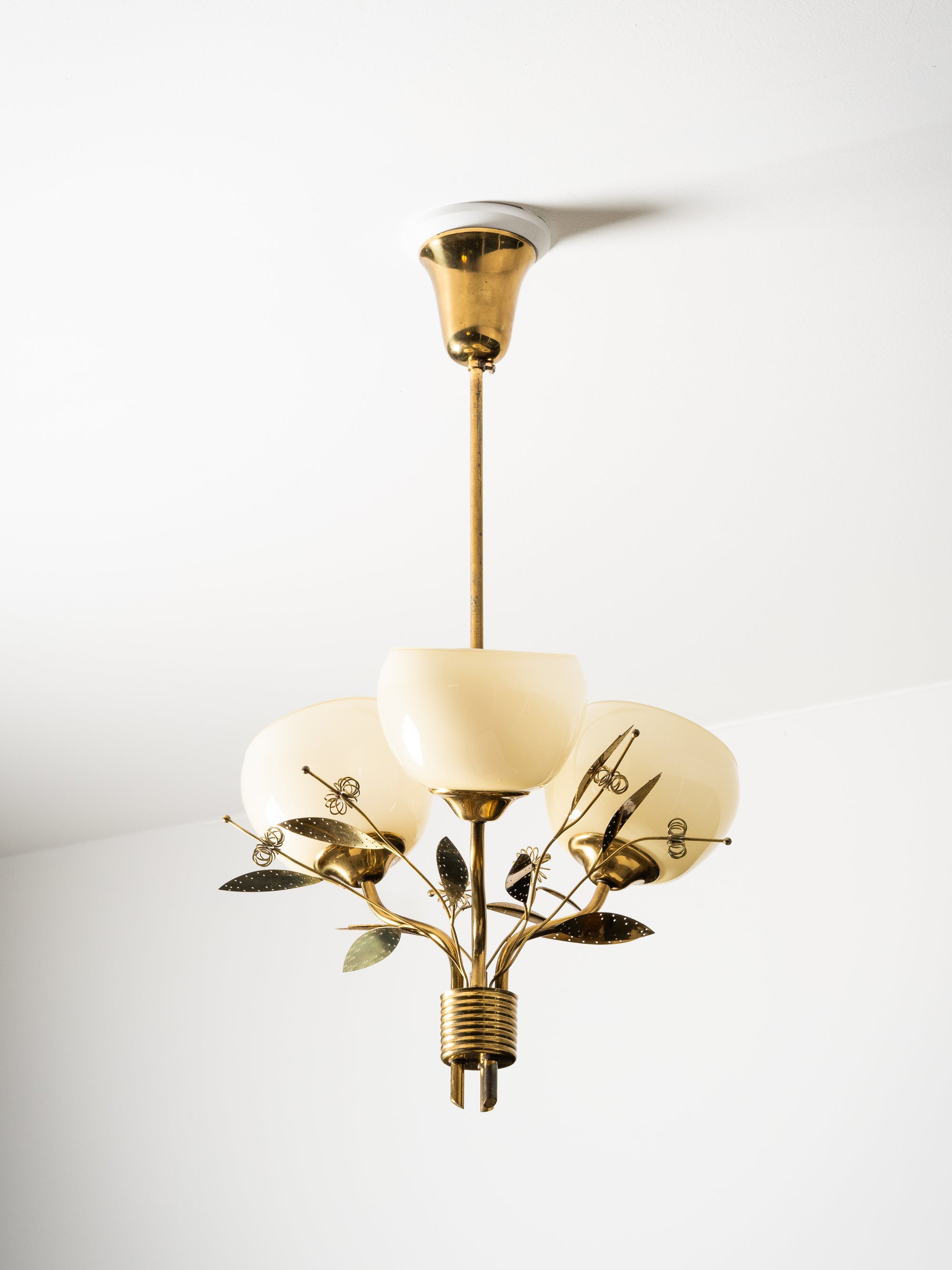 Model “ER 77/3” Chandelier with Floral Details for Itsu, Finland, 1950s
