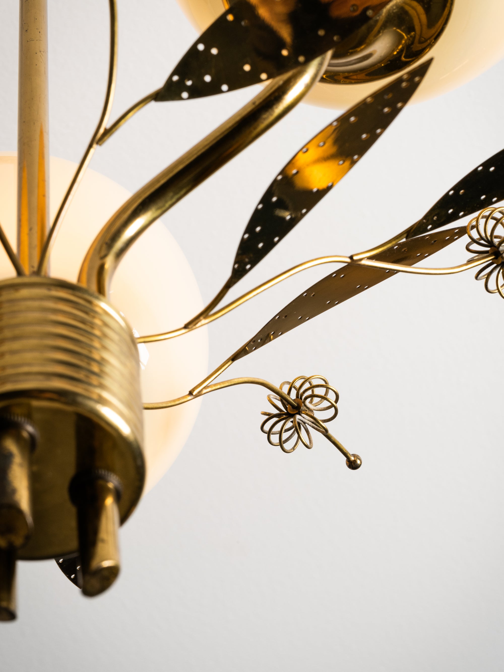 Model “ER 77/3” Chandelier with Floral Details for Itsu, Finland, 1950s