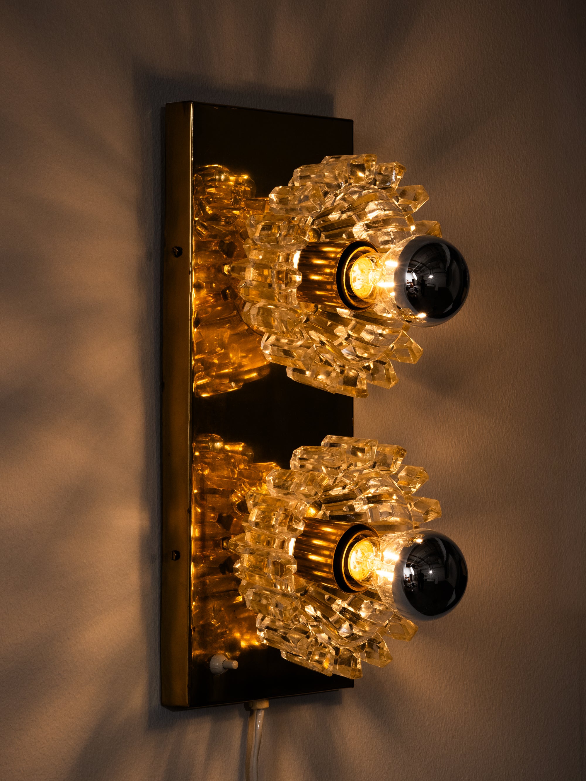 Model SV 60 Wall Light in Brass and Glass by Hyval, Finland, 1960s