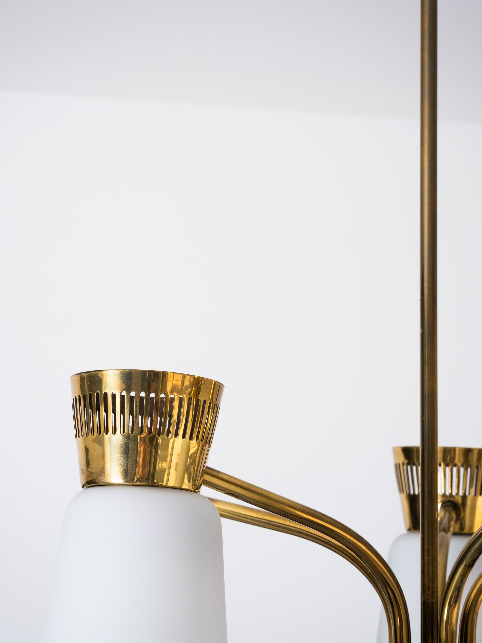 Mid-Century Model ER 103/5 Brass &amp; Opaline Glass Ceiling Lamp by Itsu, Finland