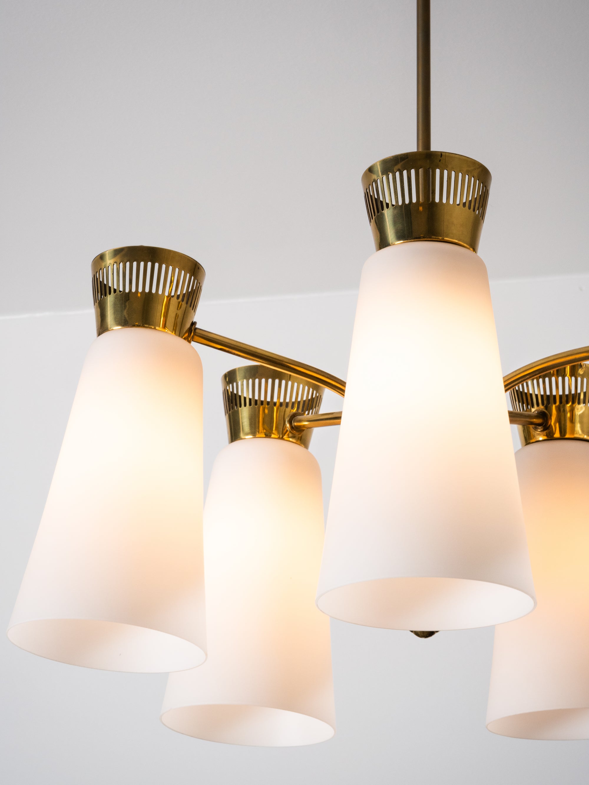 Mid-Century Model ER 103/5 Brass &amp; Opaline Glass Ceiling Lamp by Itsu, Finland