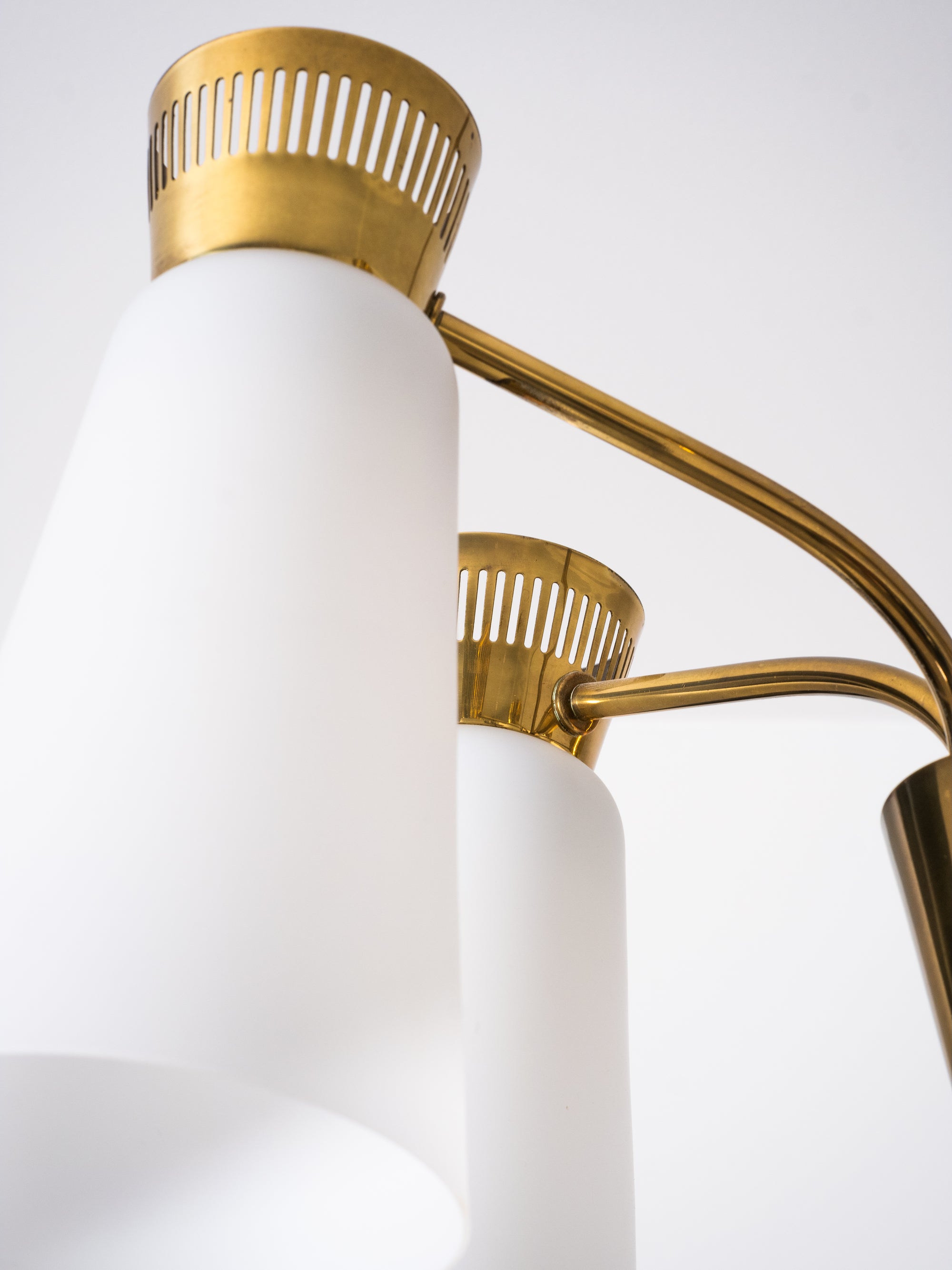 Mid-Century Model ER 103/5 Brass &amp; Opaline Glass Ceiling Lamp by Itsu, Finland