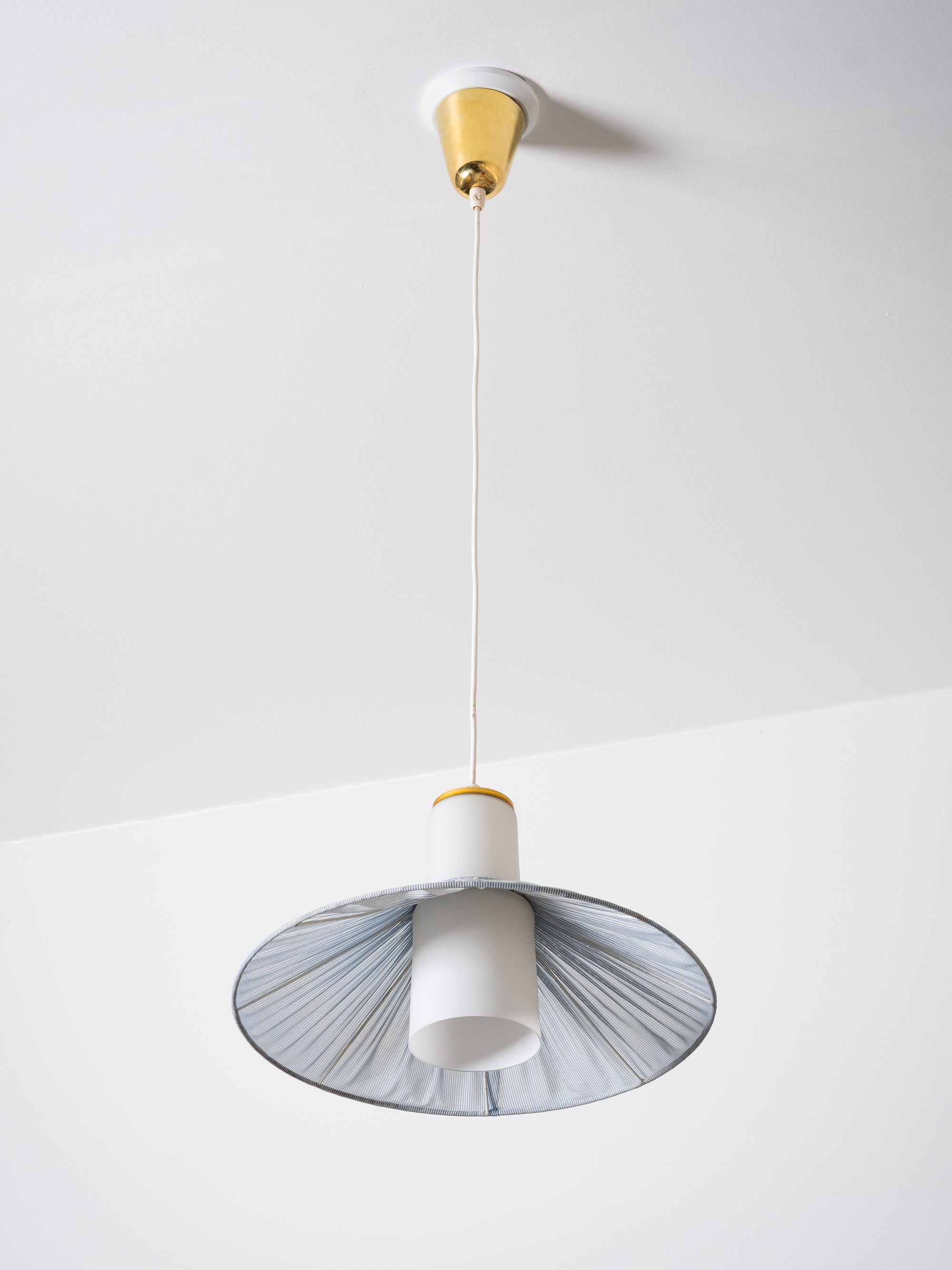 Paavo Tynell Model K3-44 Pendant in Glass, Brass &amp; Fabric, Idman, Finland, 1950s