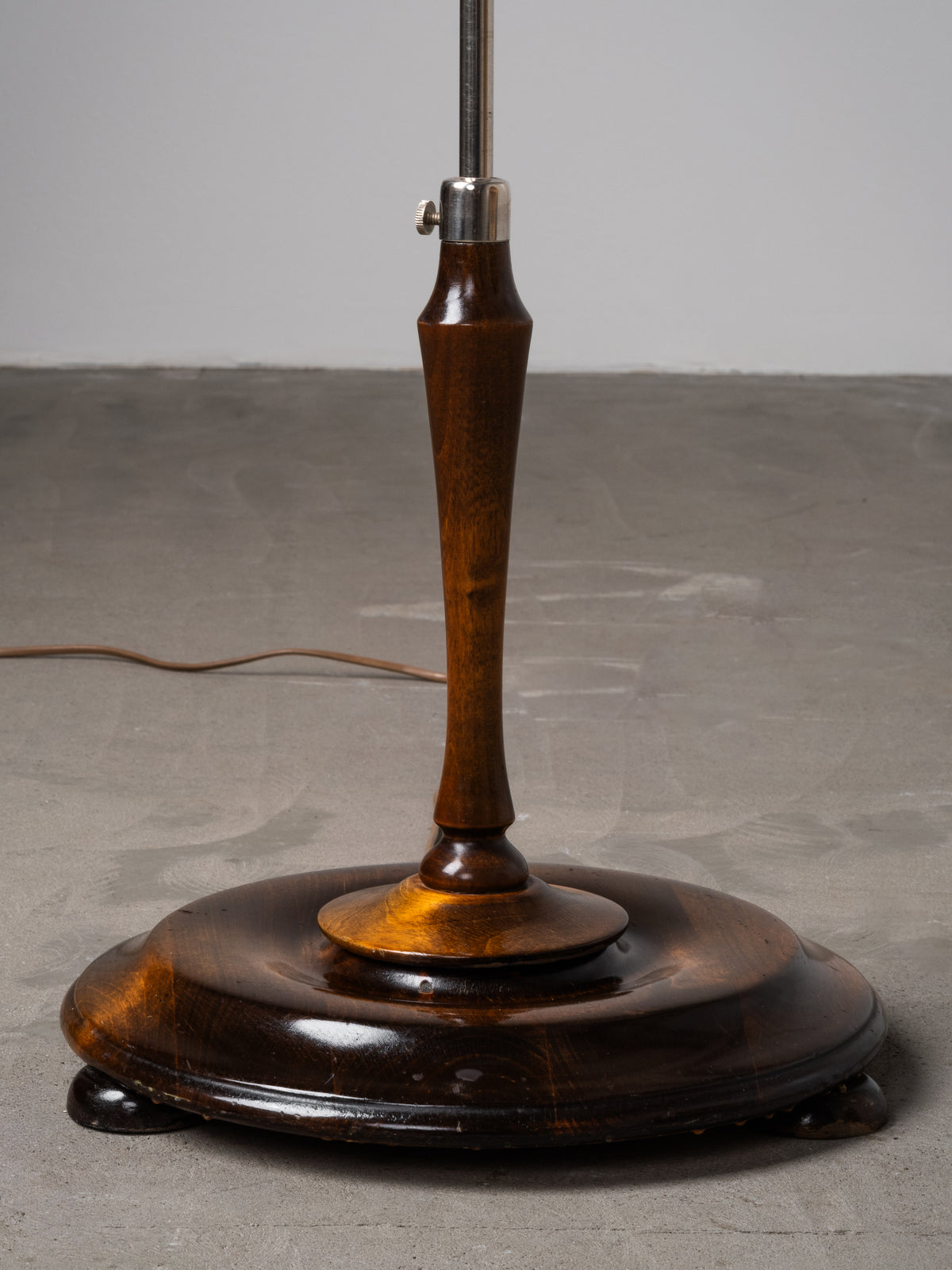 Curved Birch &amp; Metal Floor Lamp Model G-50 by Lindström, Finland, 1950s