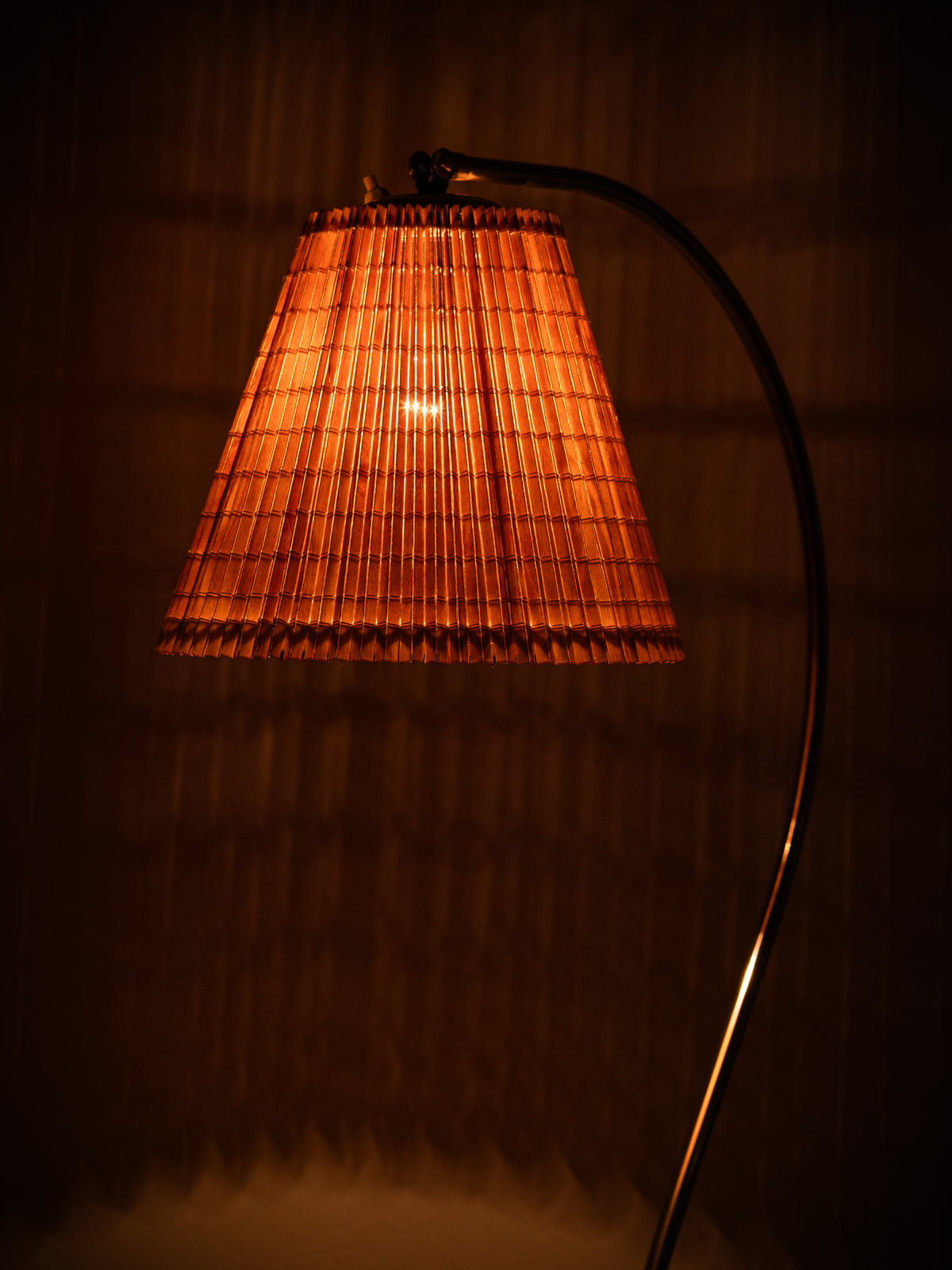 Curved Birch &amp; Metal Floor Lamp Model G-50 by Lindström, Finland, 1950s