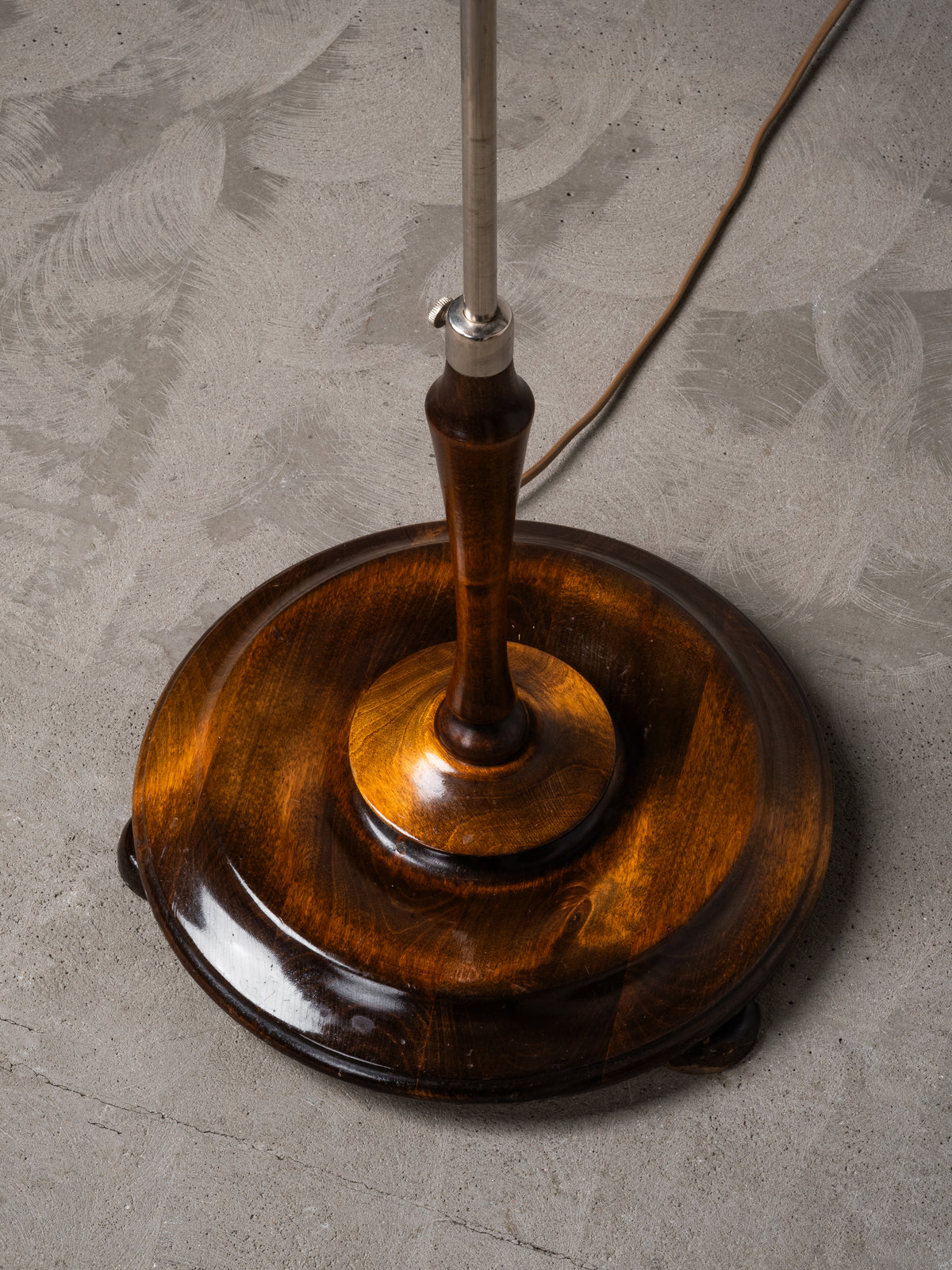 Curved Birch &amp; Metal Floor Lamp Model G-50 by Lindström, Finland, 1950s