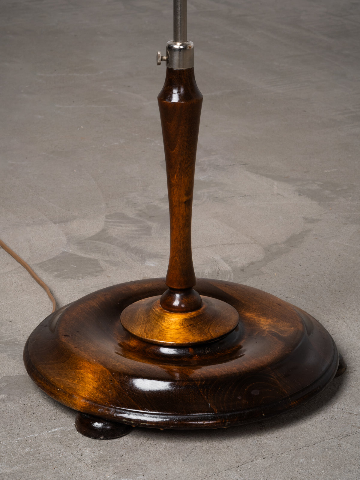 Curved Birch &amp; Metal Floor Lamp Model G-50 by Lindström, Finland, 1950s