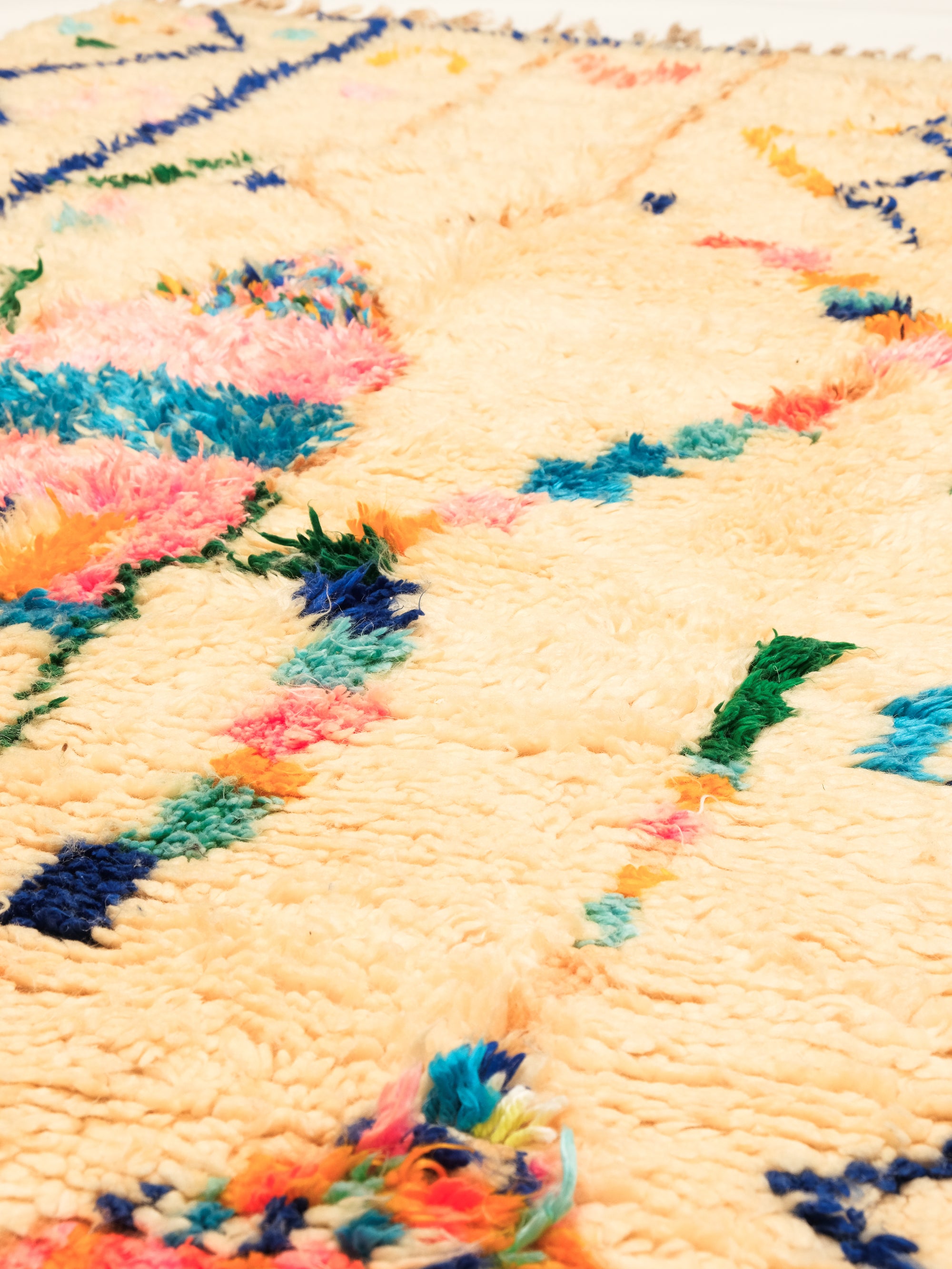Moroccan Wool Rug | 260 x 134 cm