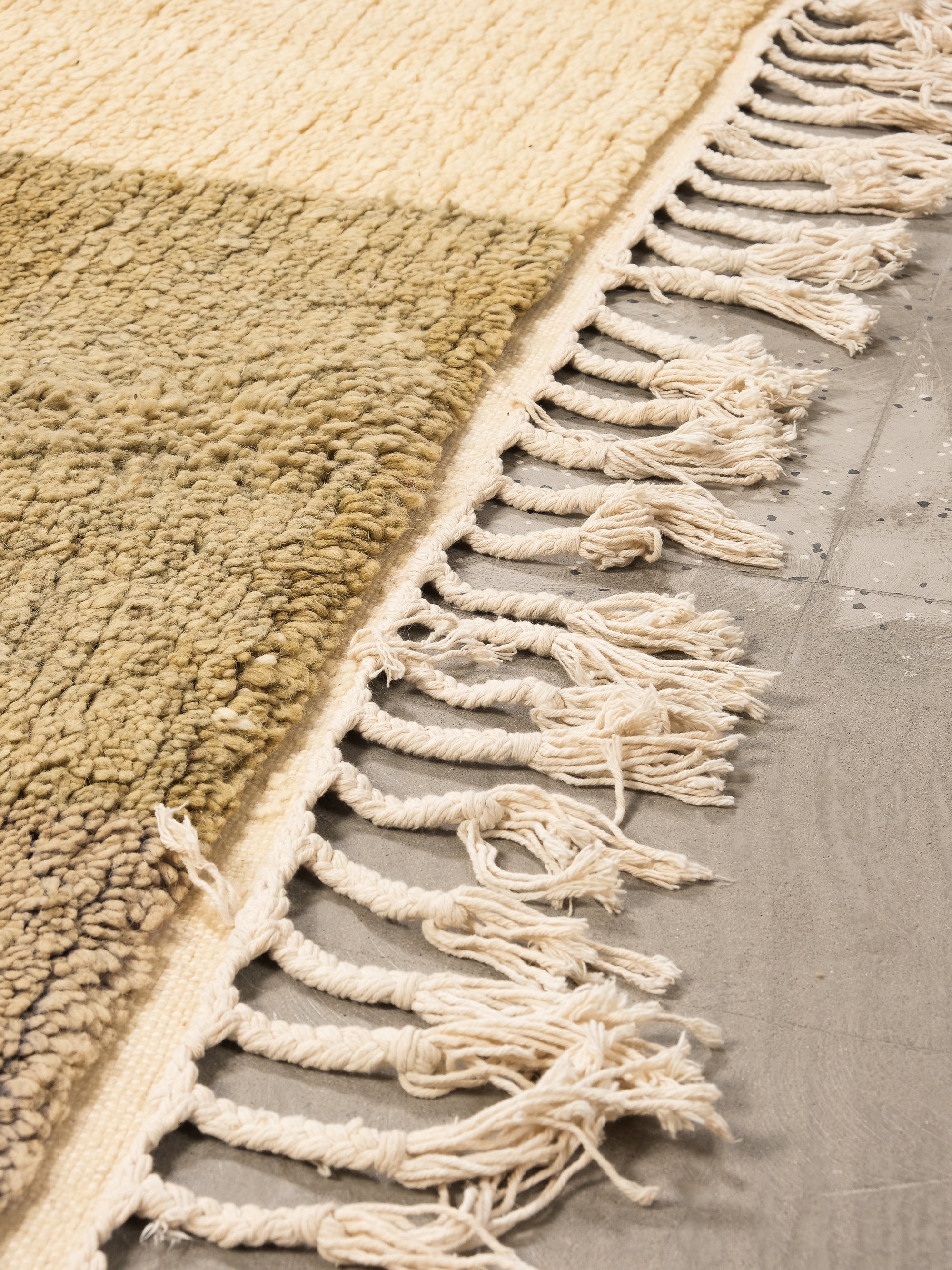 Moroccan Wool Rug | 270 x 207 cm
