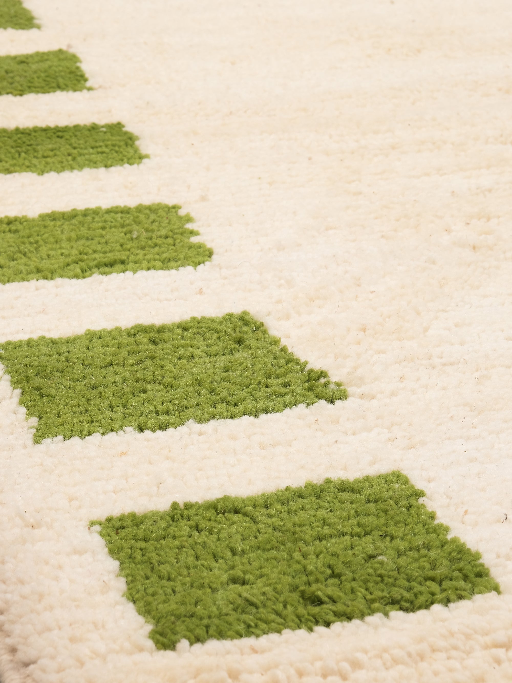 Moroccan Wool Rug | 294 x 205 cm